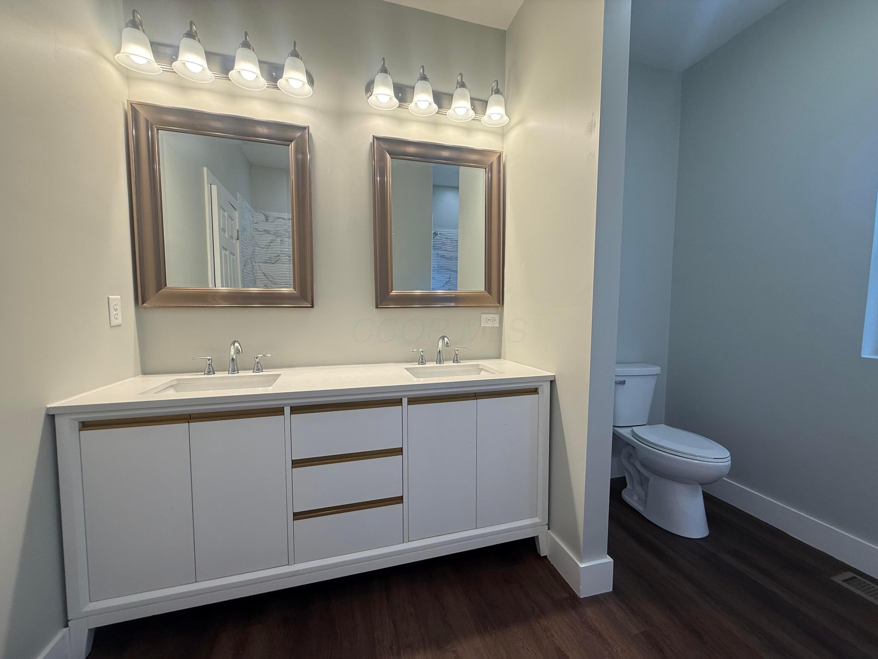 2614 Clybourne Road Property Photo 30