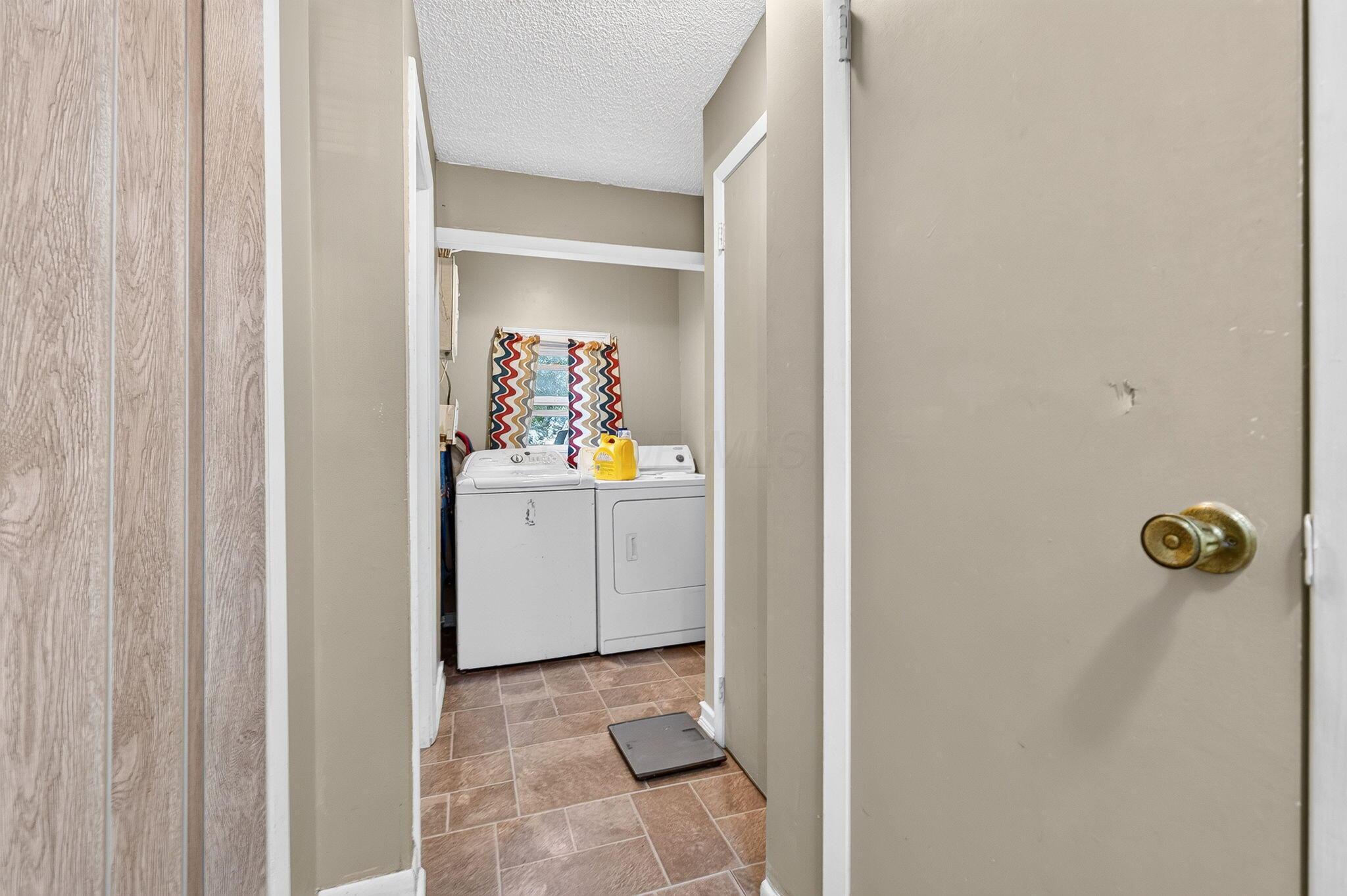 844 Central Drive Property Photo 13