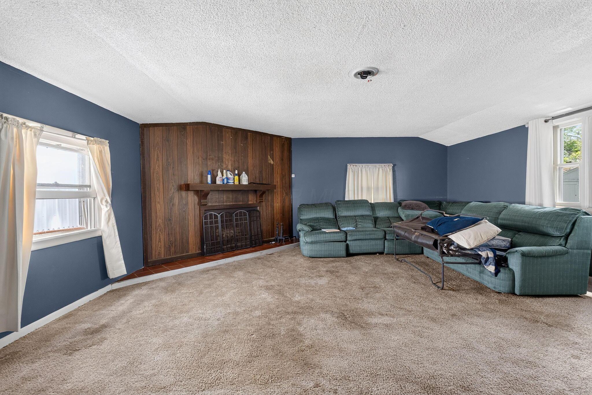 844 Central Drive Property Photo 19