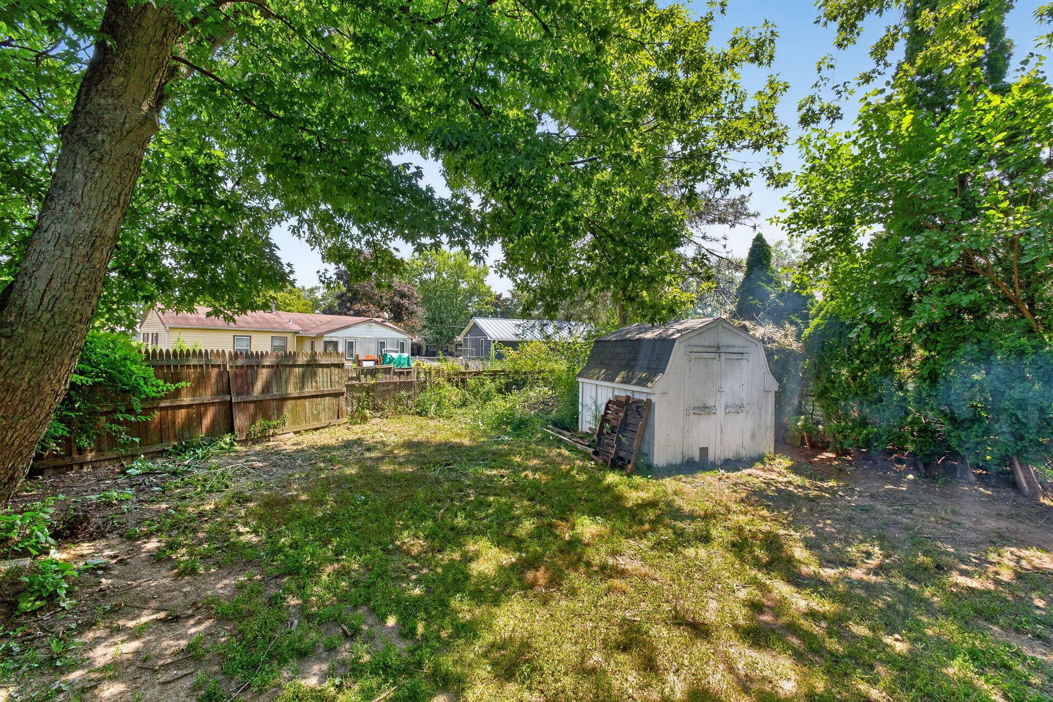844 Central Drive Property Photo 23