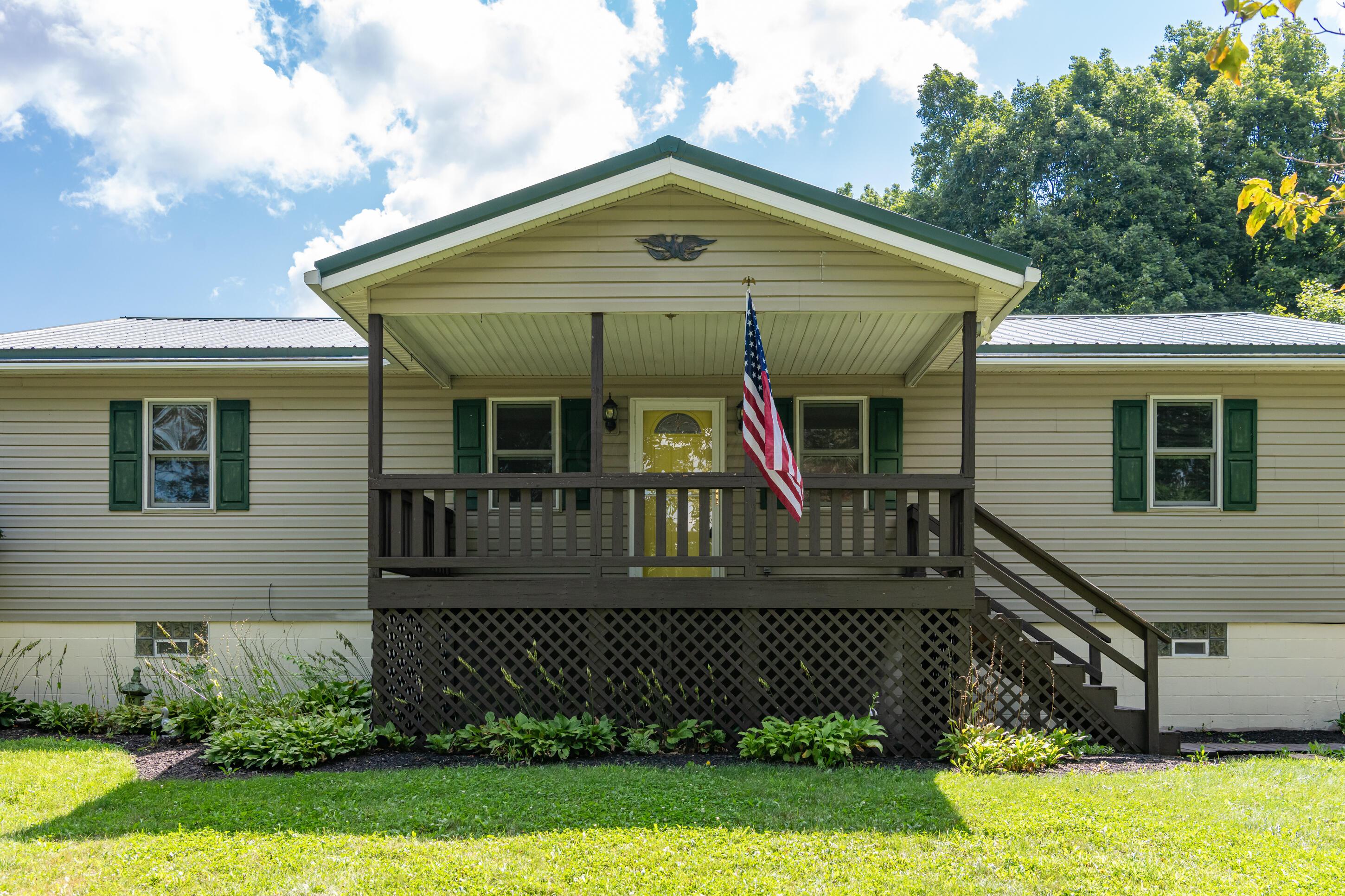 1319 Perry Road Property Photo 6