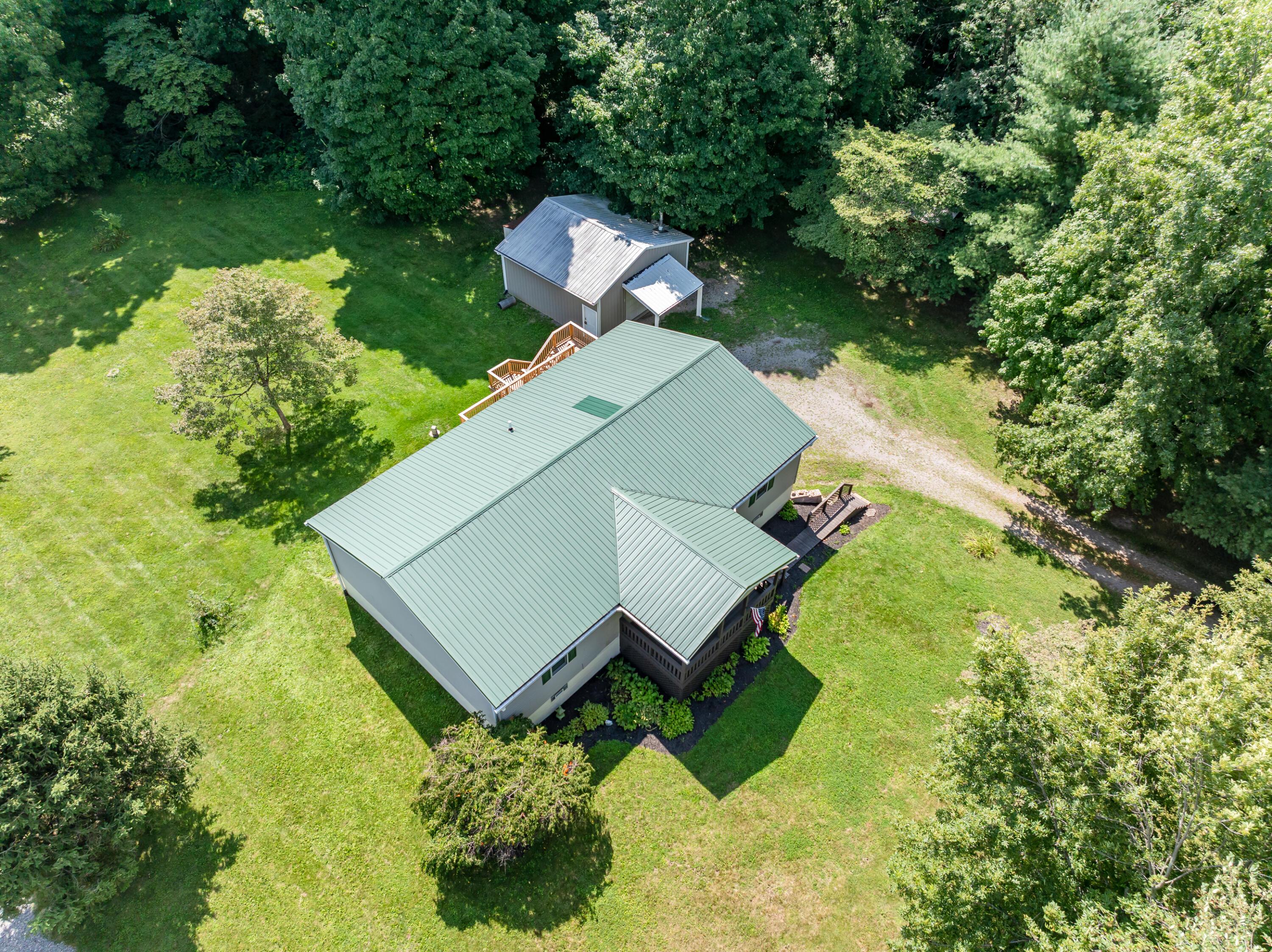1319 Perry Road Property Photo 9
