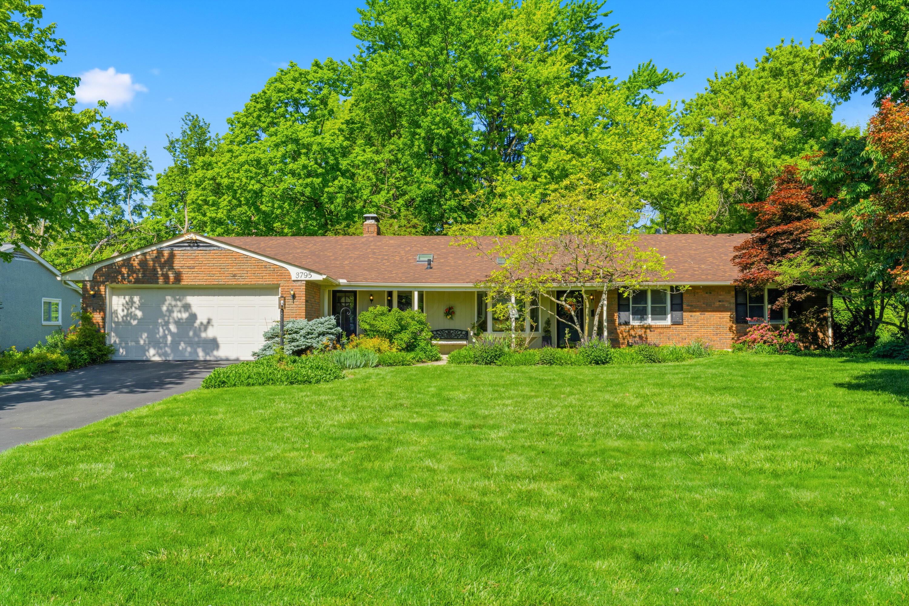 3795 Surrey Hill Place Property Photo 1
