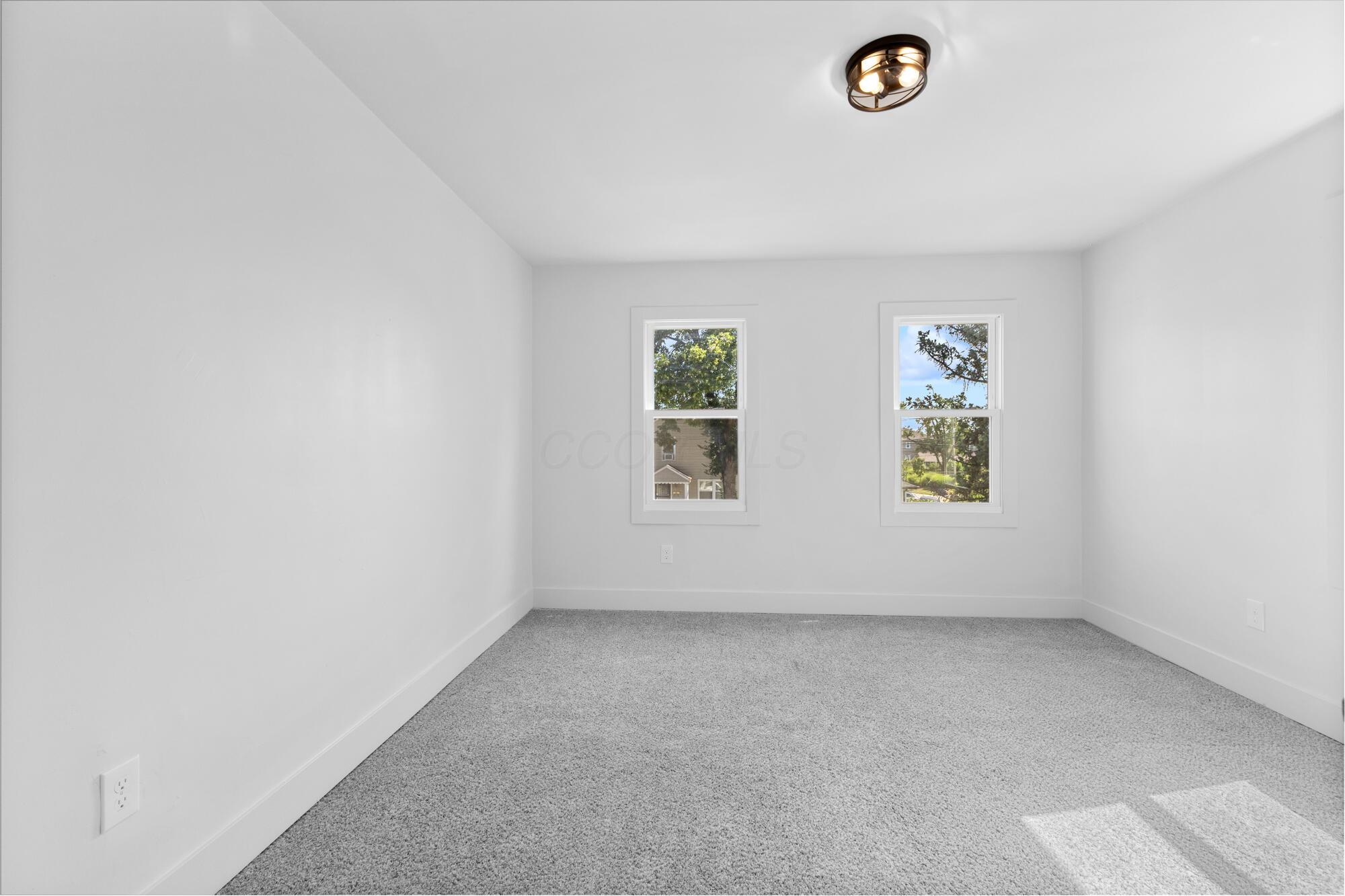 738 E Deshler Avenue Property Photo 13