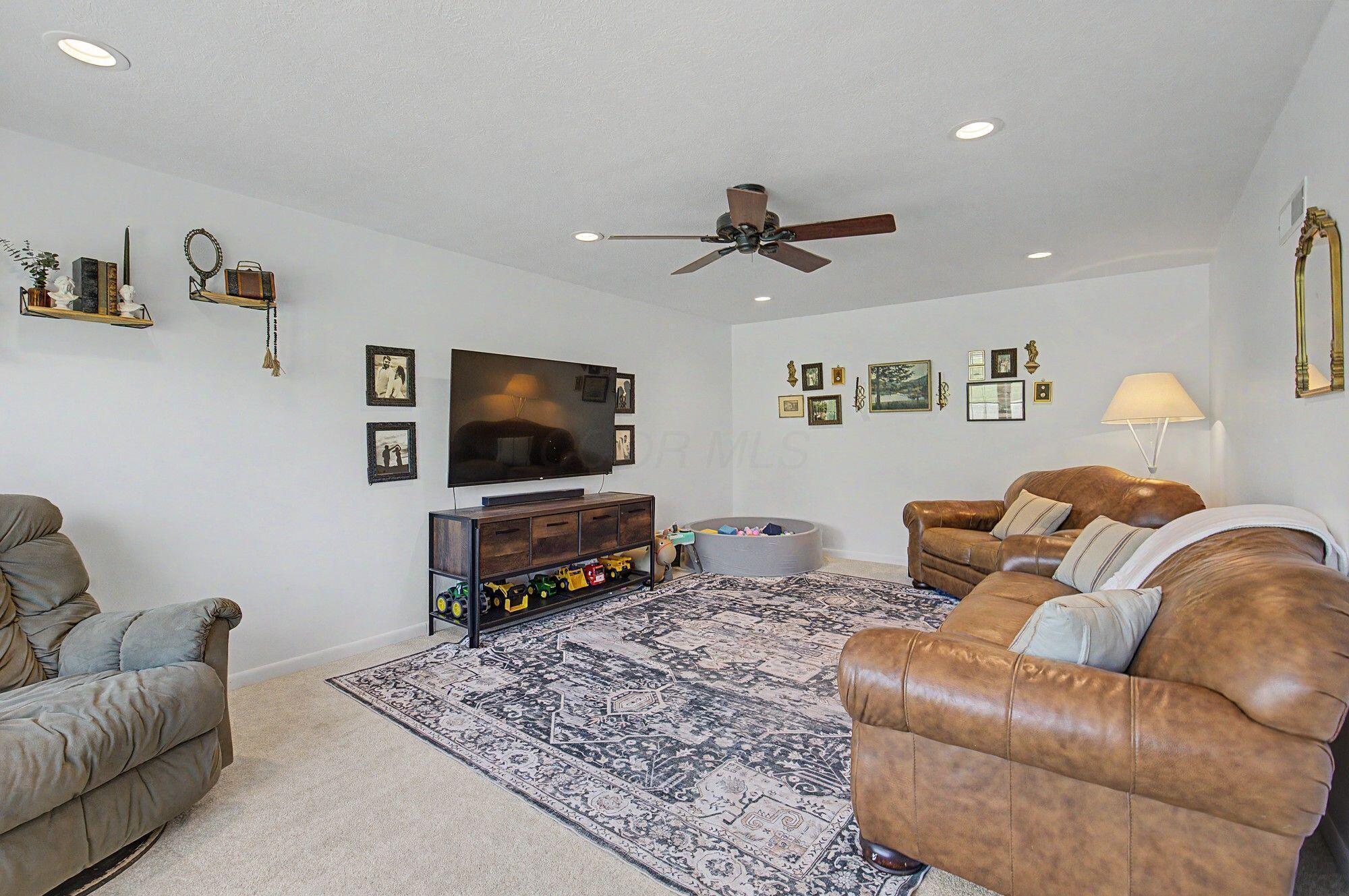 28503 Chieftain Drive Property Photo 12