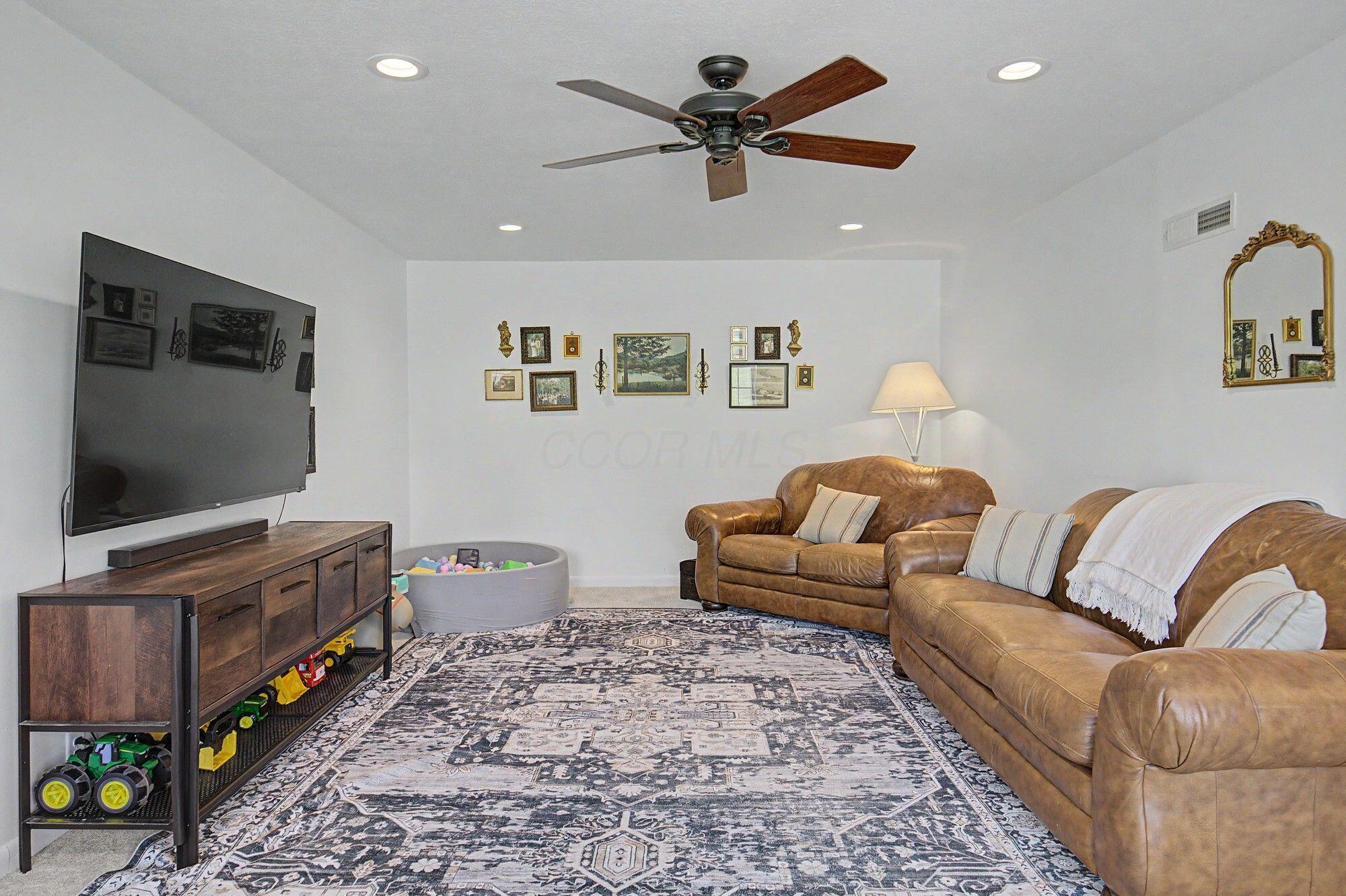 28503 Chieftain Drive Property Photo 14