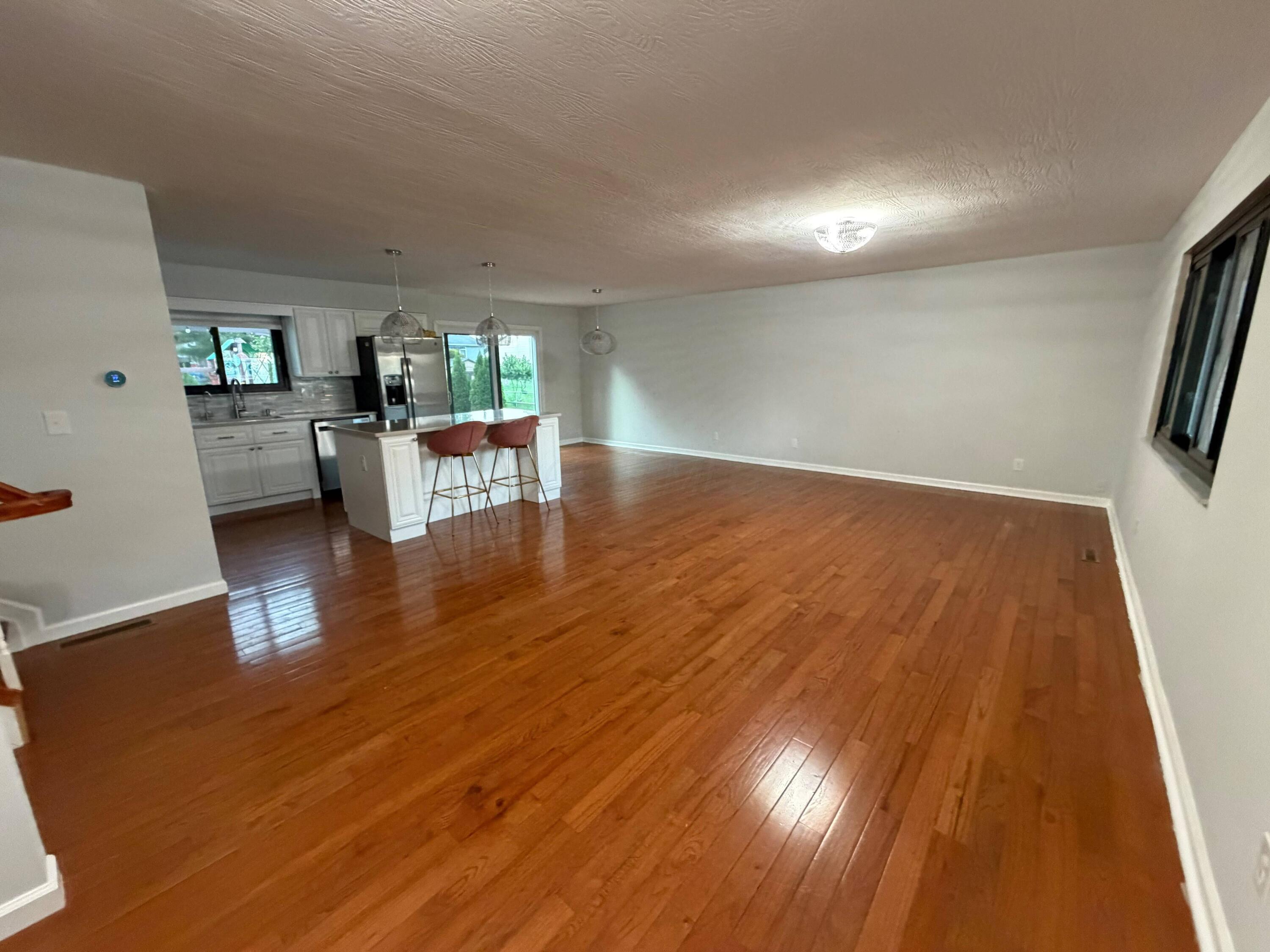 1938 Hamrock Drive Property Photo 3
