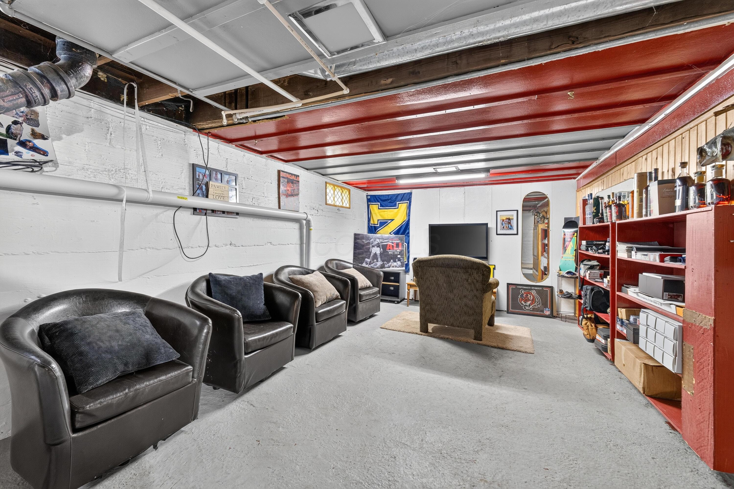 536 N Park Street Property Photo 52
