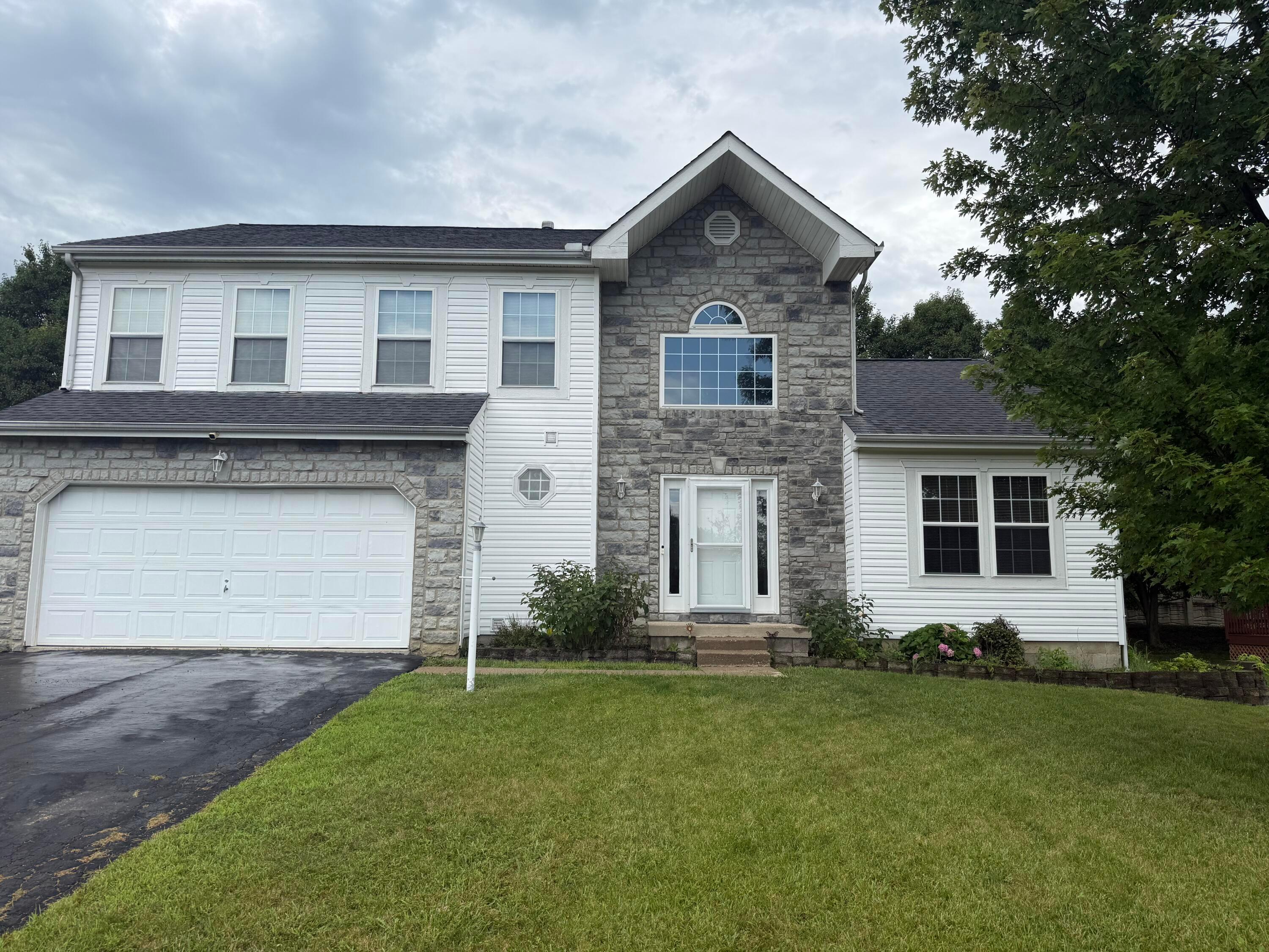 156 Knights Bridge Drive E Property Photo 33
