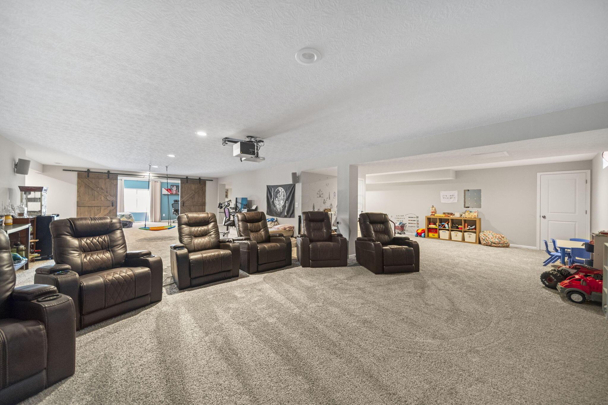 202 Red Oak Pass Property Photo 44