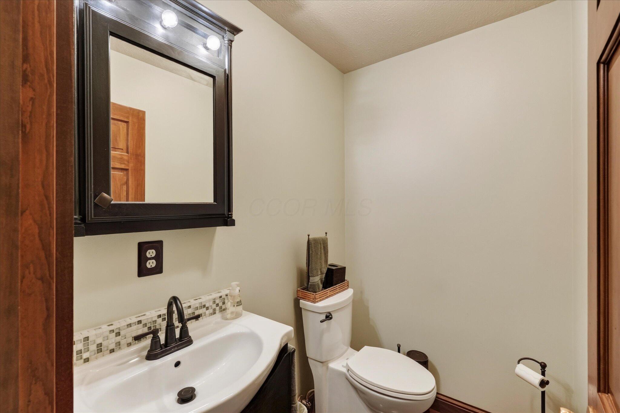8350 State Route 73 Property Photo 10