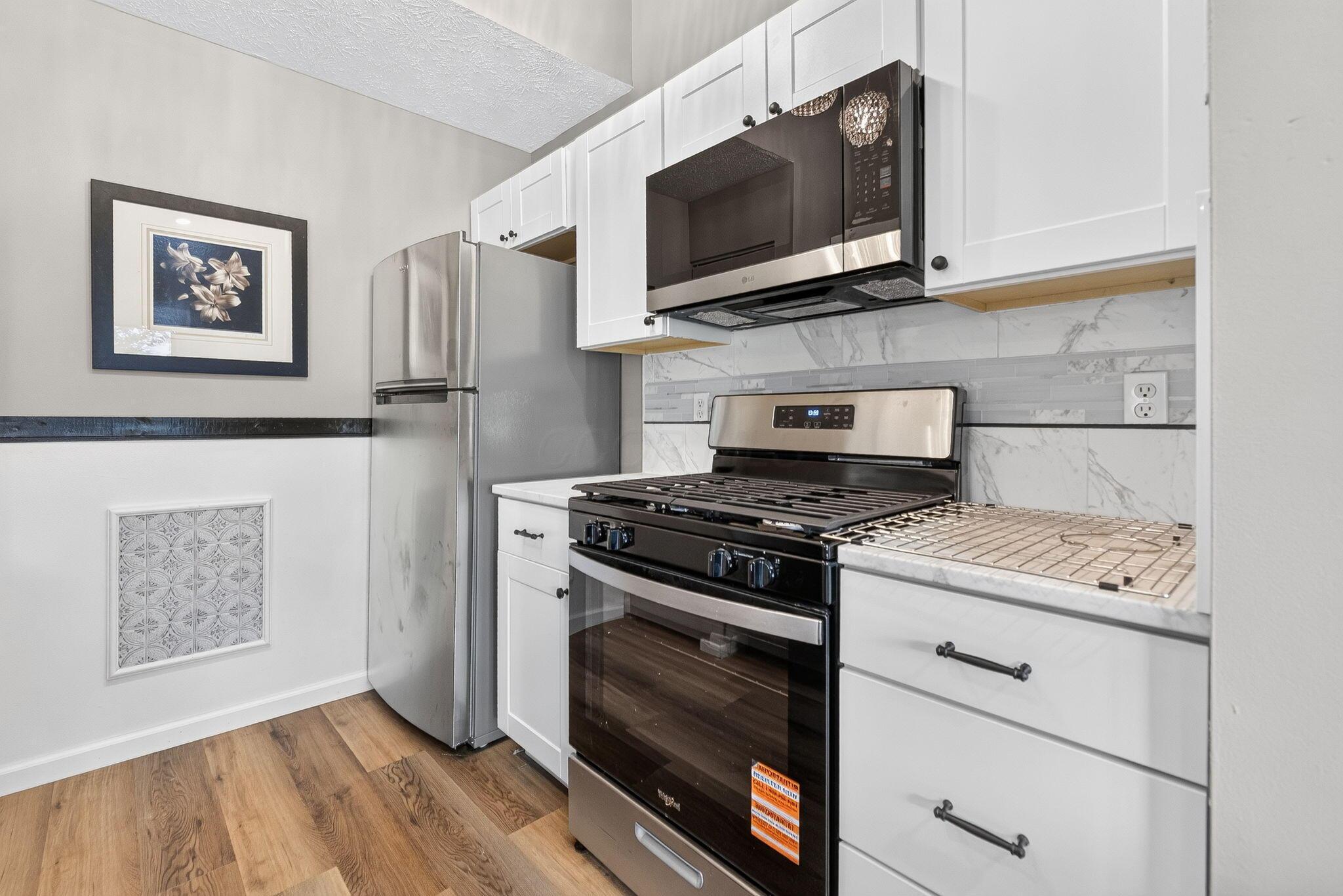 1107 Coventry Way, D Property Photo 16