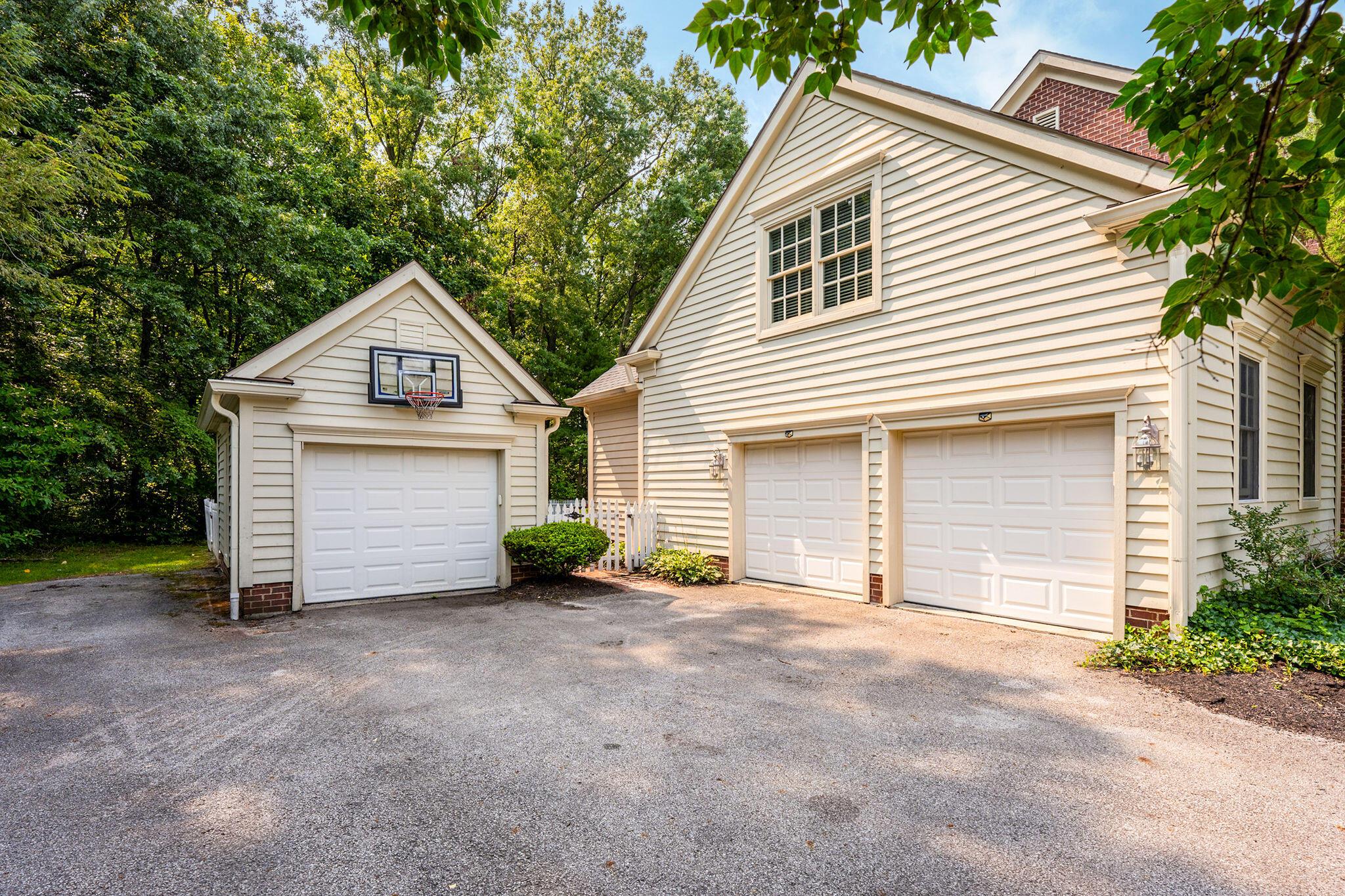 3516 Willow Grove Property Photo 4