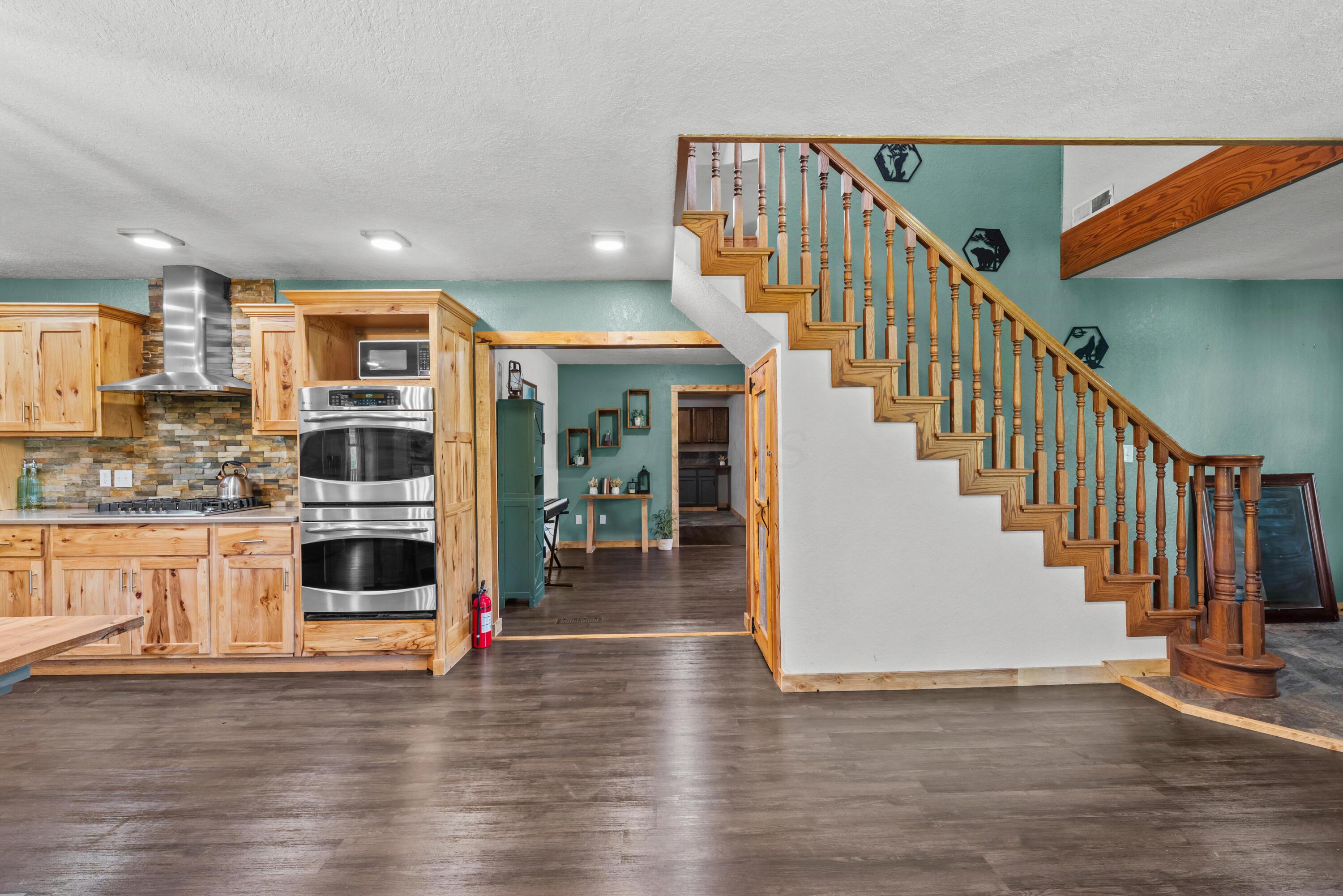 2545 Nebo Road Property Photo 13