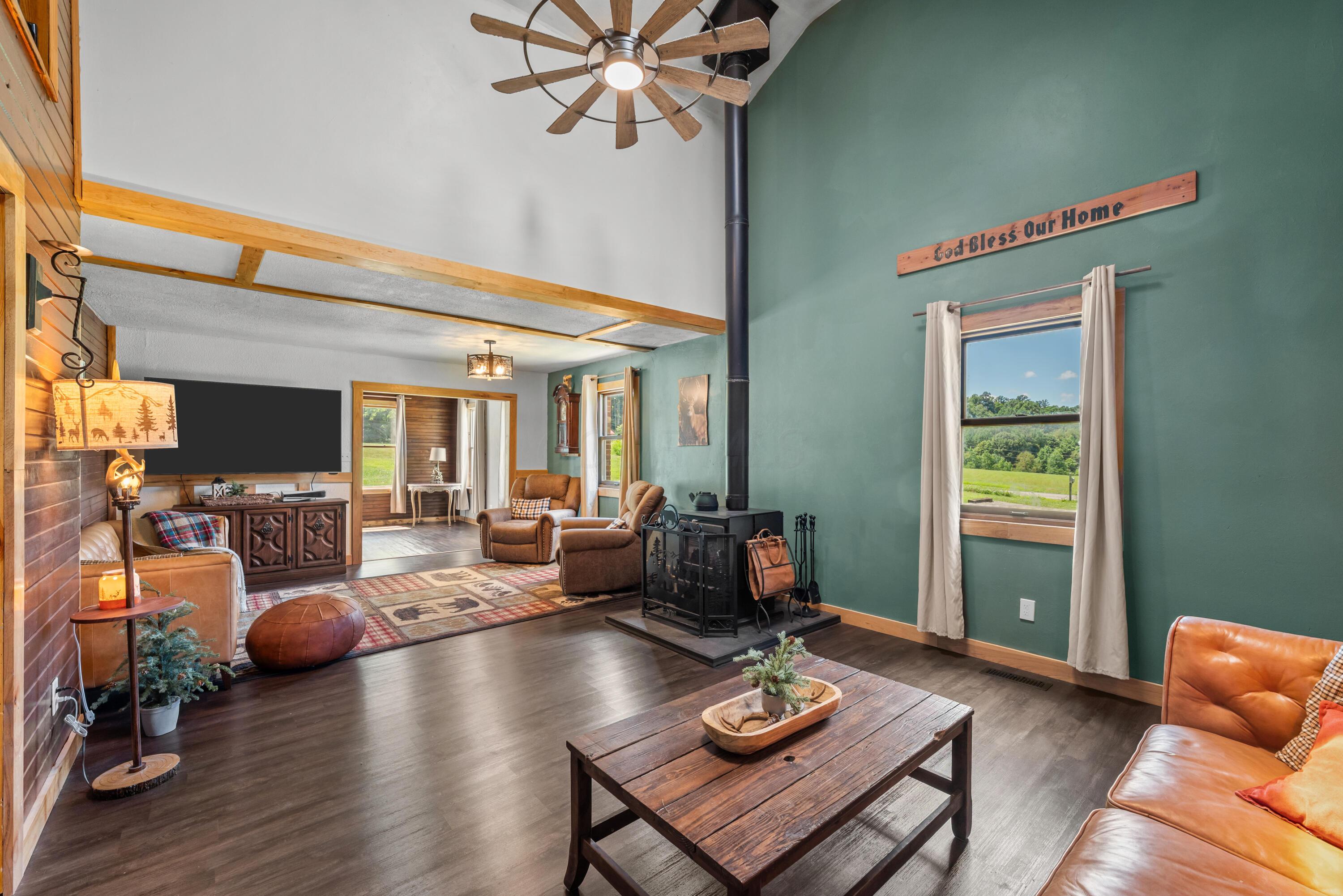 2545 Nebo Road Property Photo 23