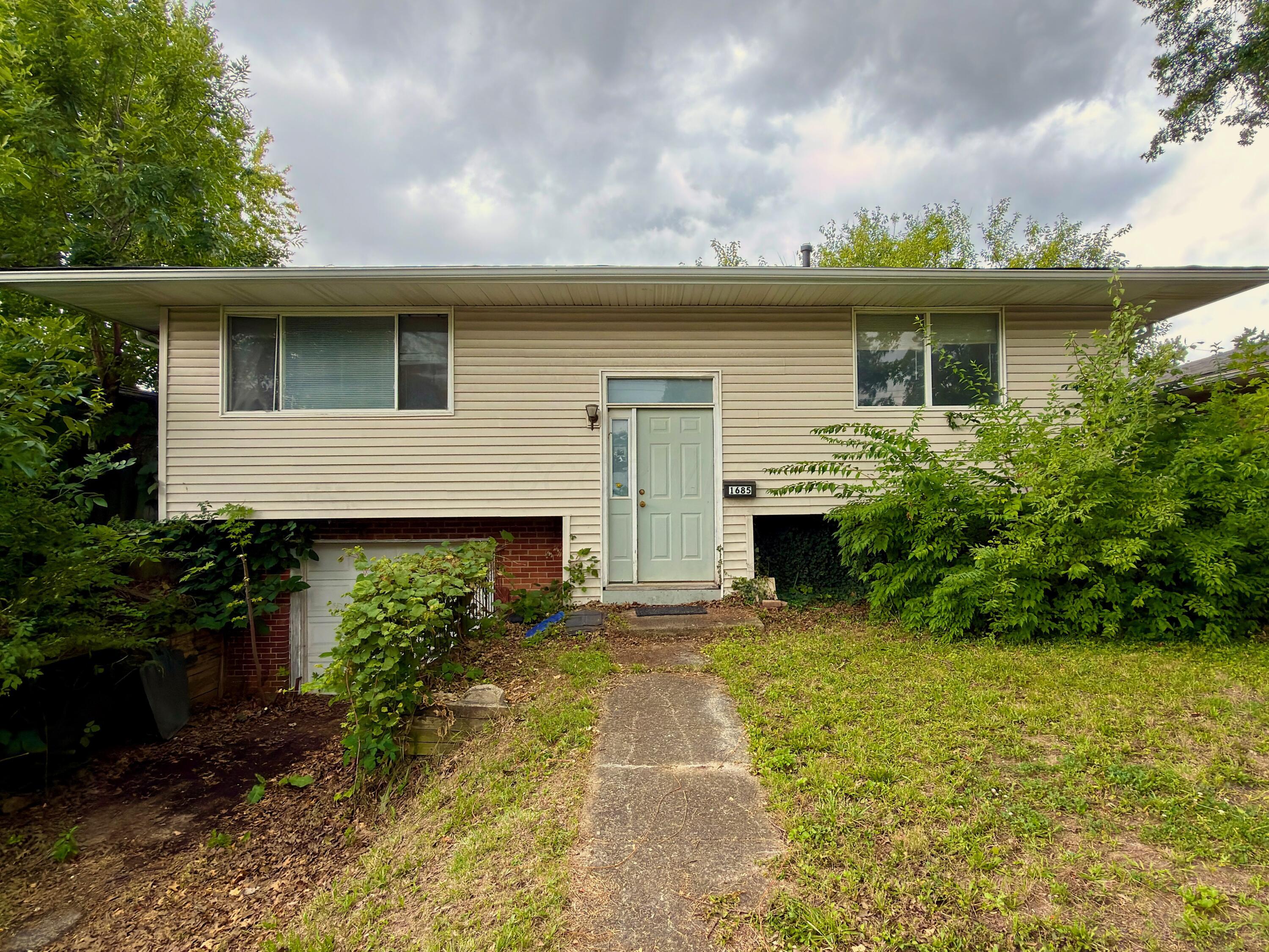 1685 Liscomb Road Property Photo 1