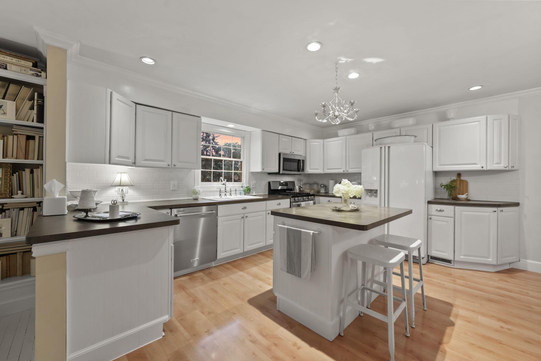 4375 Castleton Road Property Photo 4