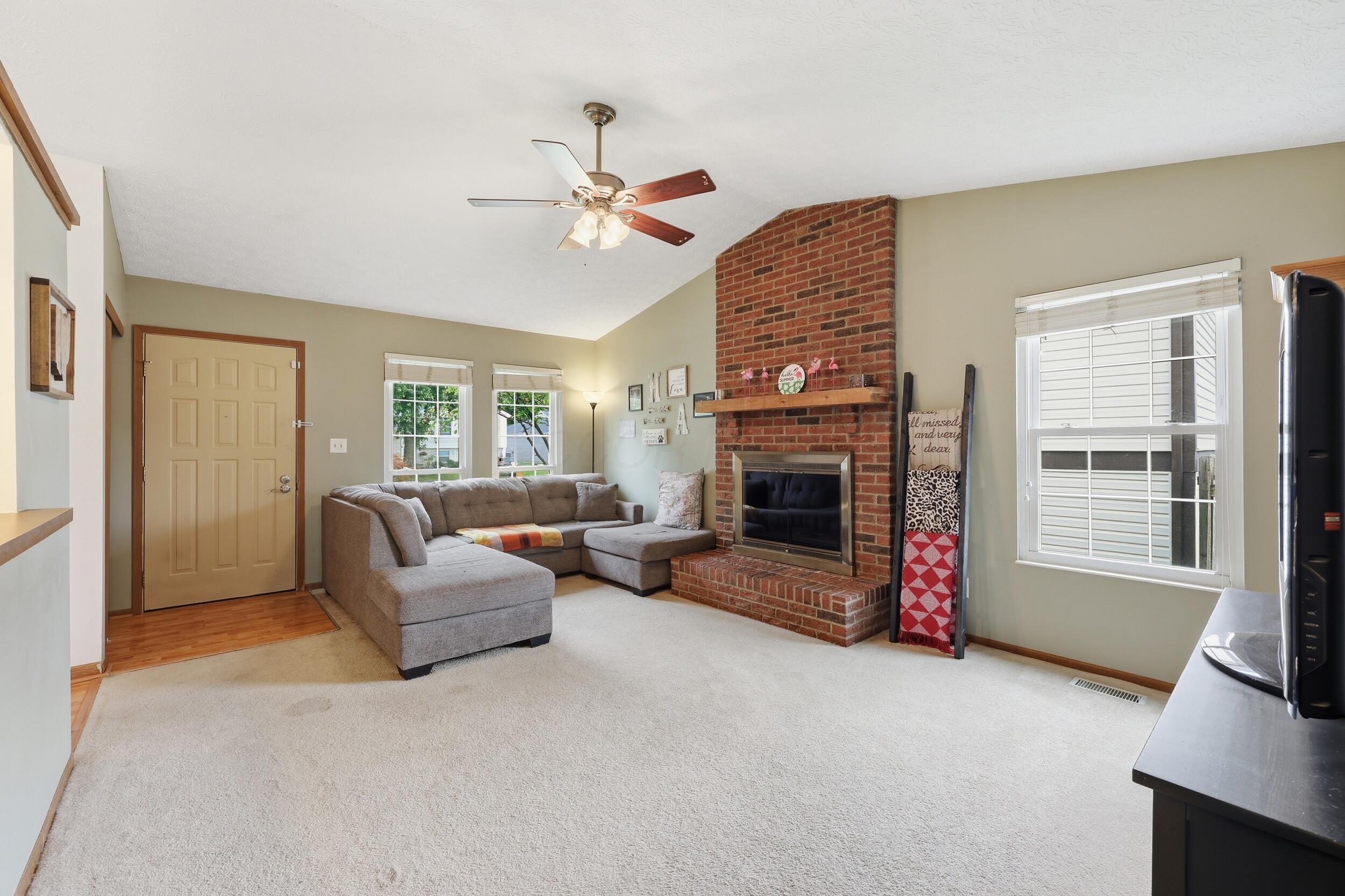 2469 Sawbury Boulevard Property Photo 9