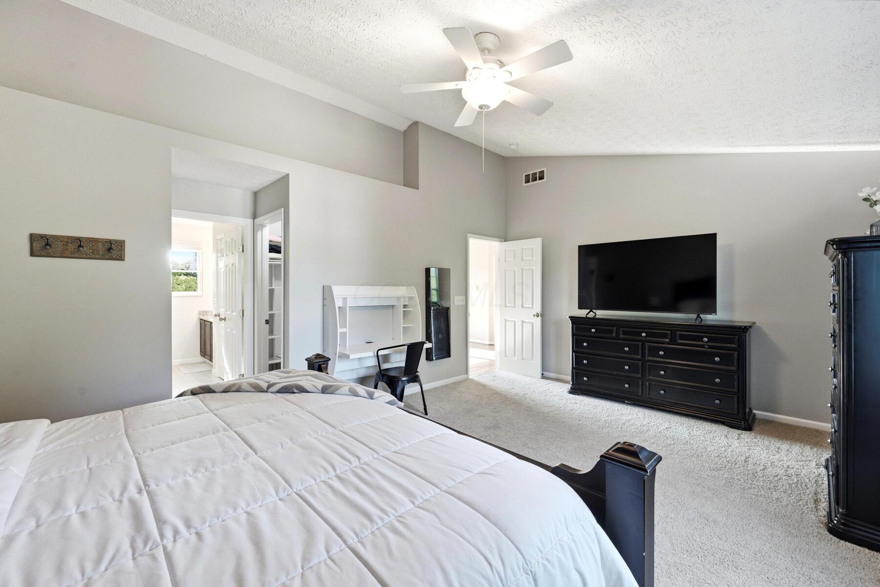 113 Harvard Loop Property Photo 22