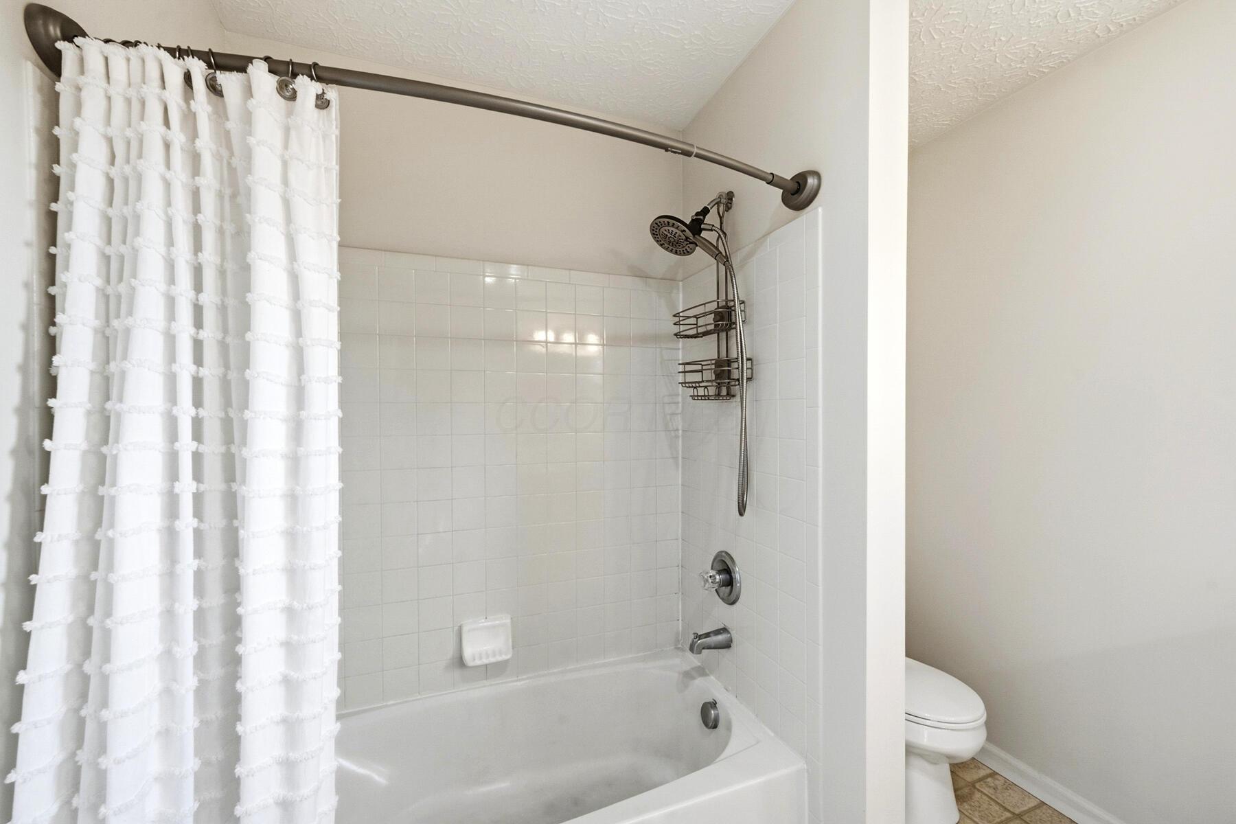 113 Harvard Loop Property Photo 24