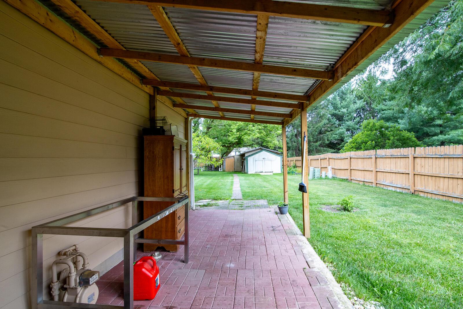 639 Academy Drive Property Photo 15