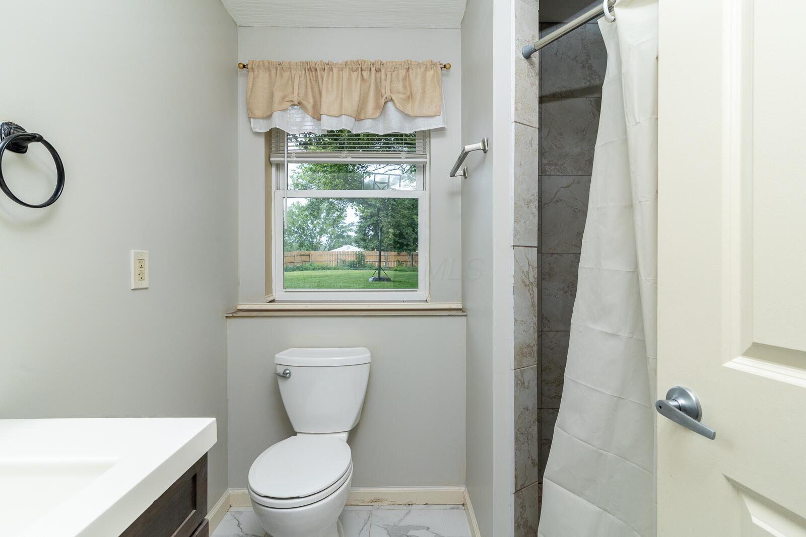 639 Academy Drive Property Photo 34