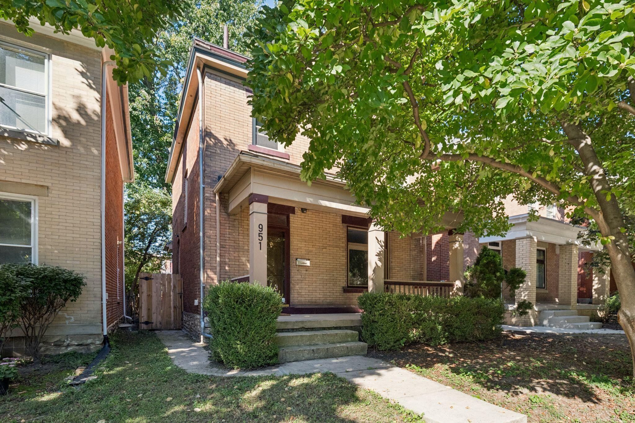 951 Mount Pleasant Avenue Property Photo 1