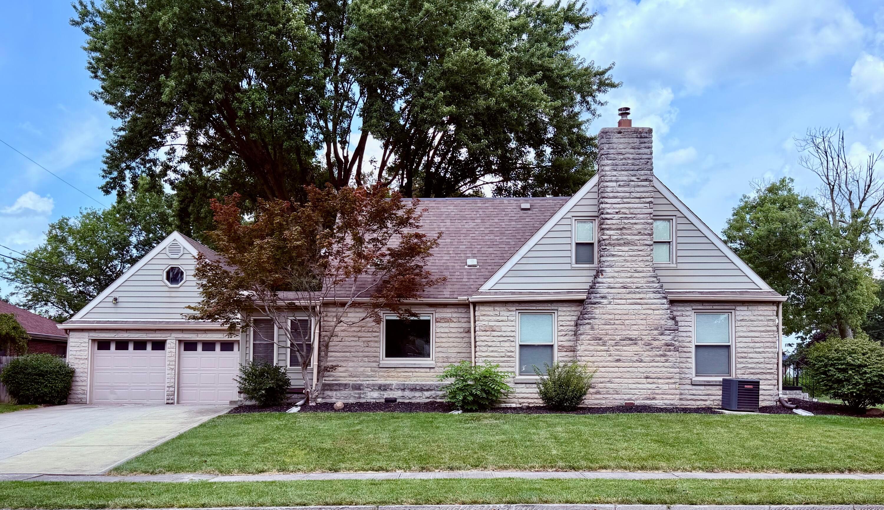 645 Vernon Heights Boulevard Property Photo 1