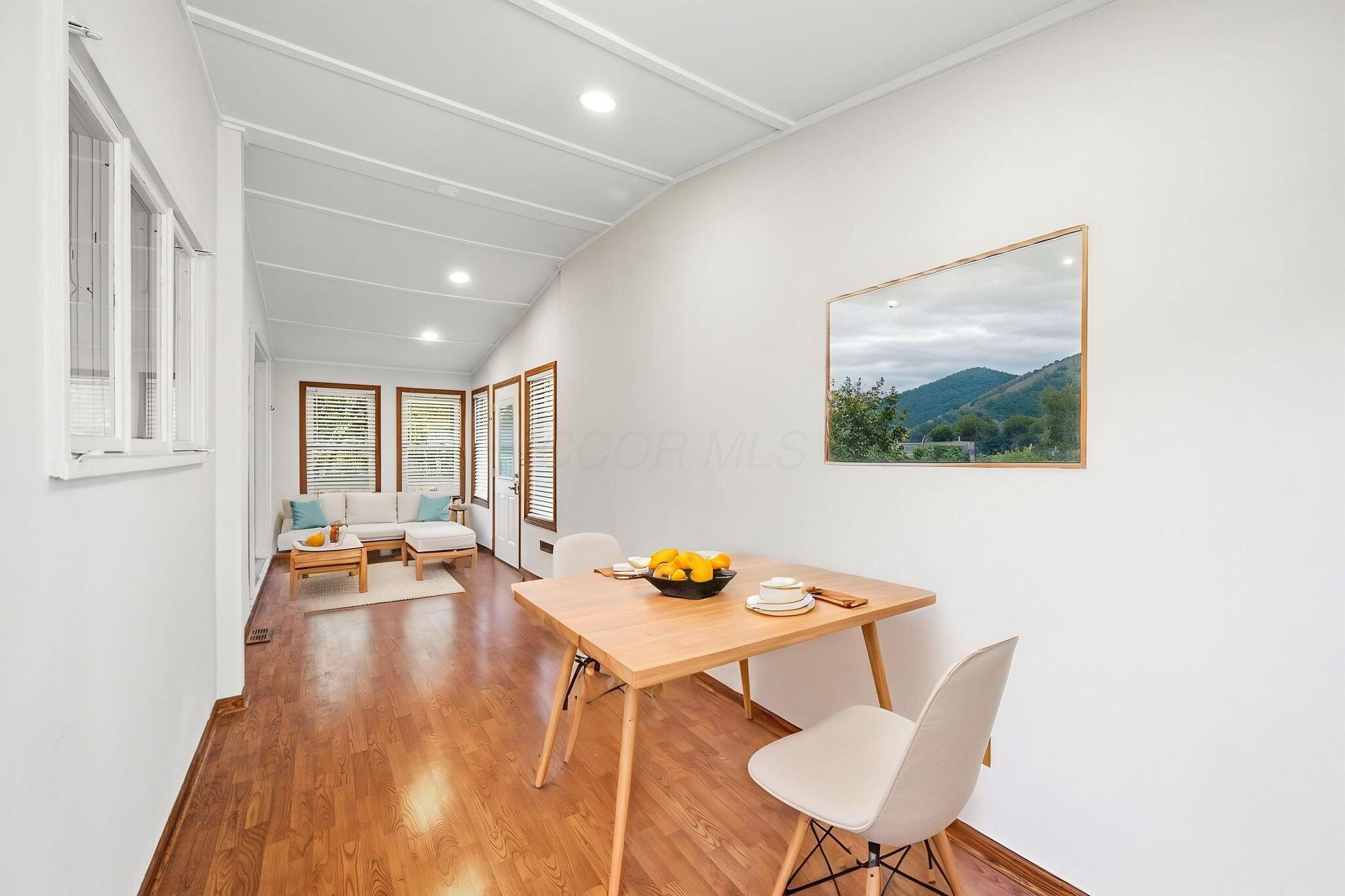 645 Vernon Heights Boulevard Property Photo 10