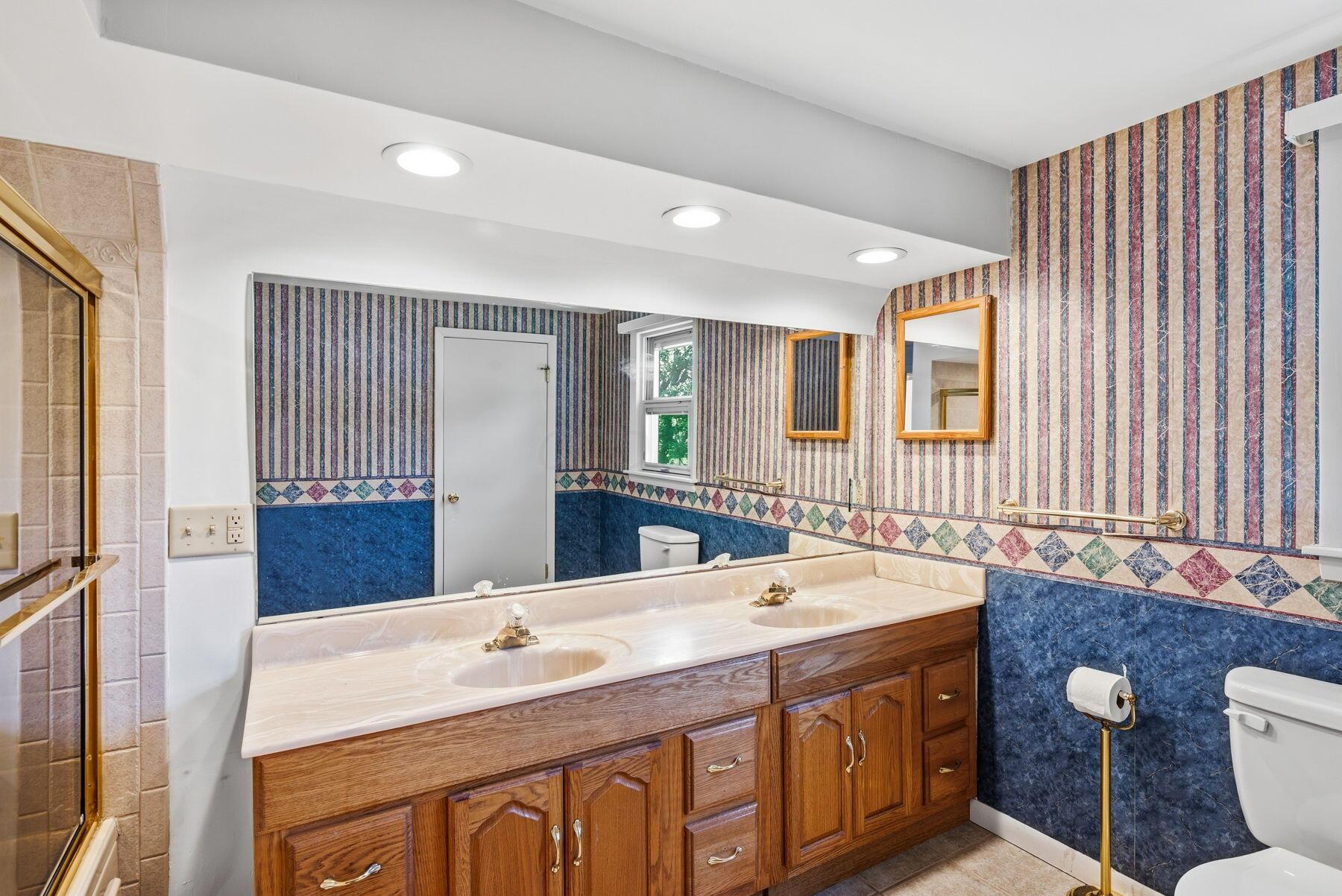 645 Vernon Heights Boulevard Property Photo 38