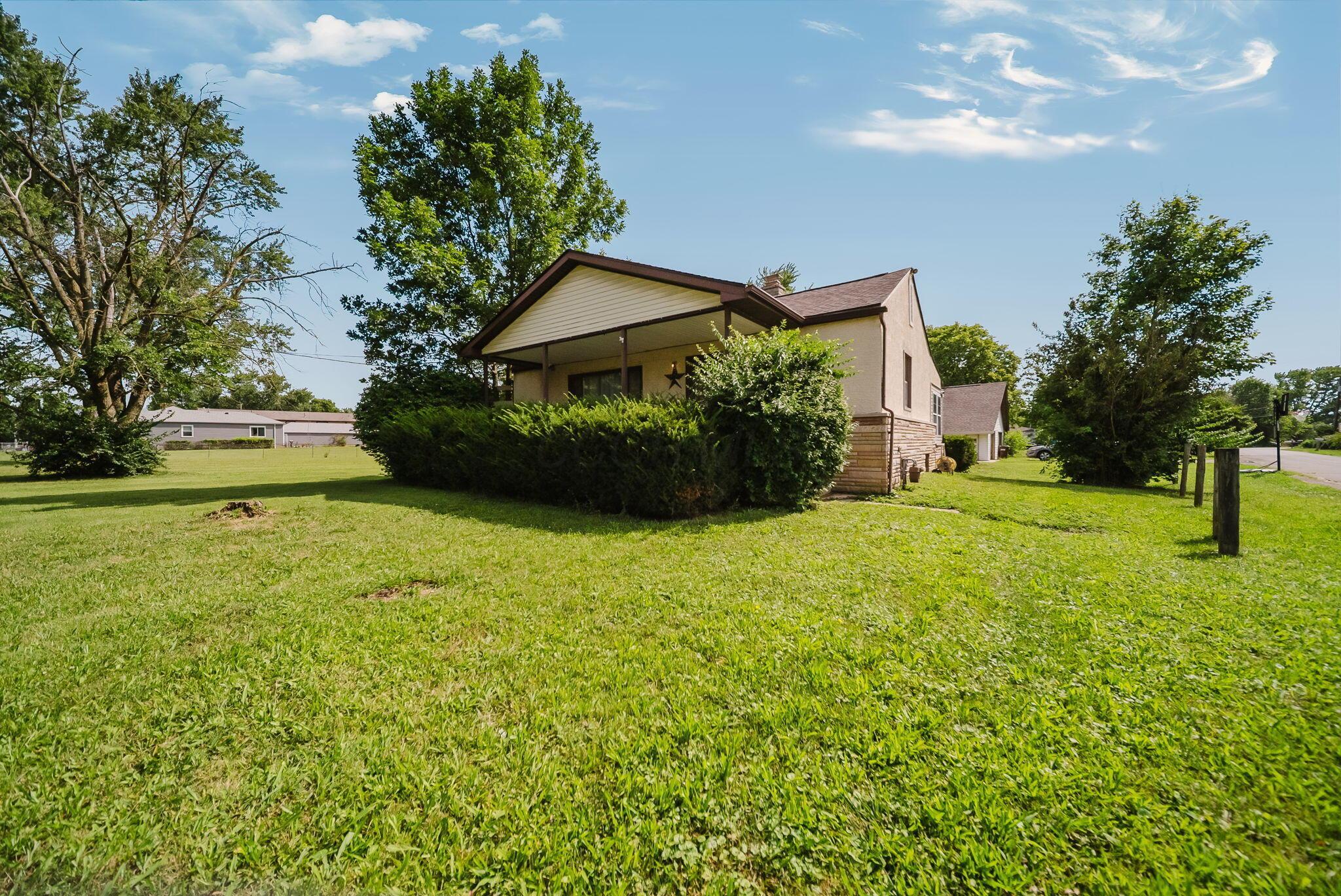 1698 Brown Road Property Photo 3