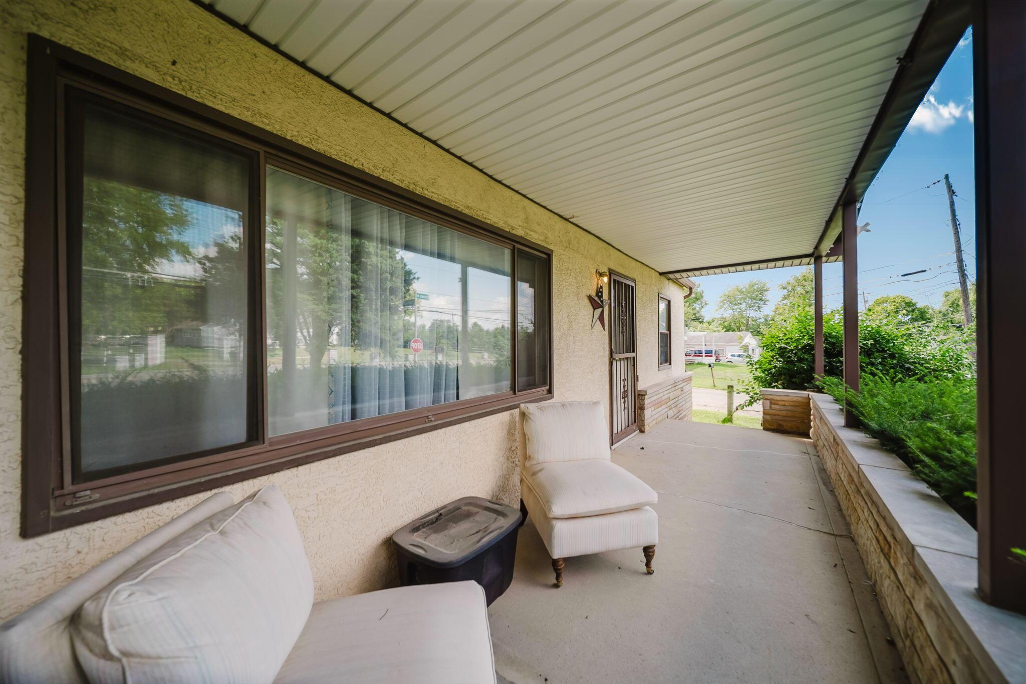 1698 Brown Road Property Photo 5