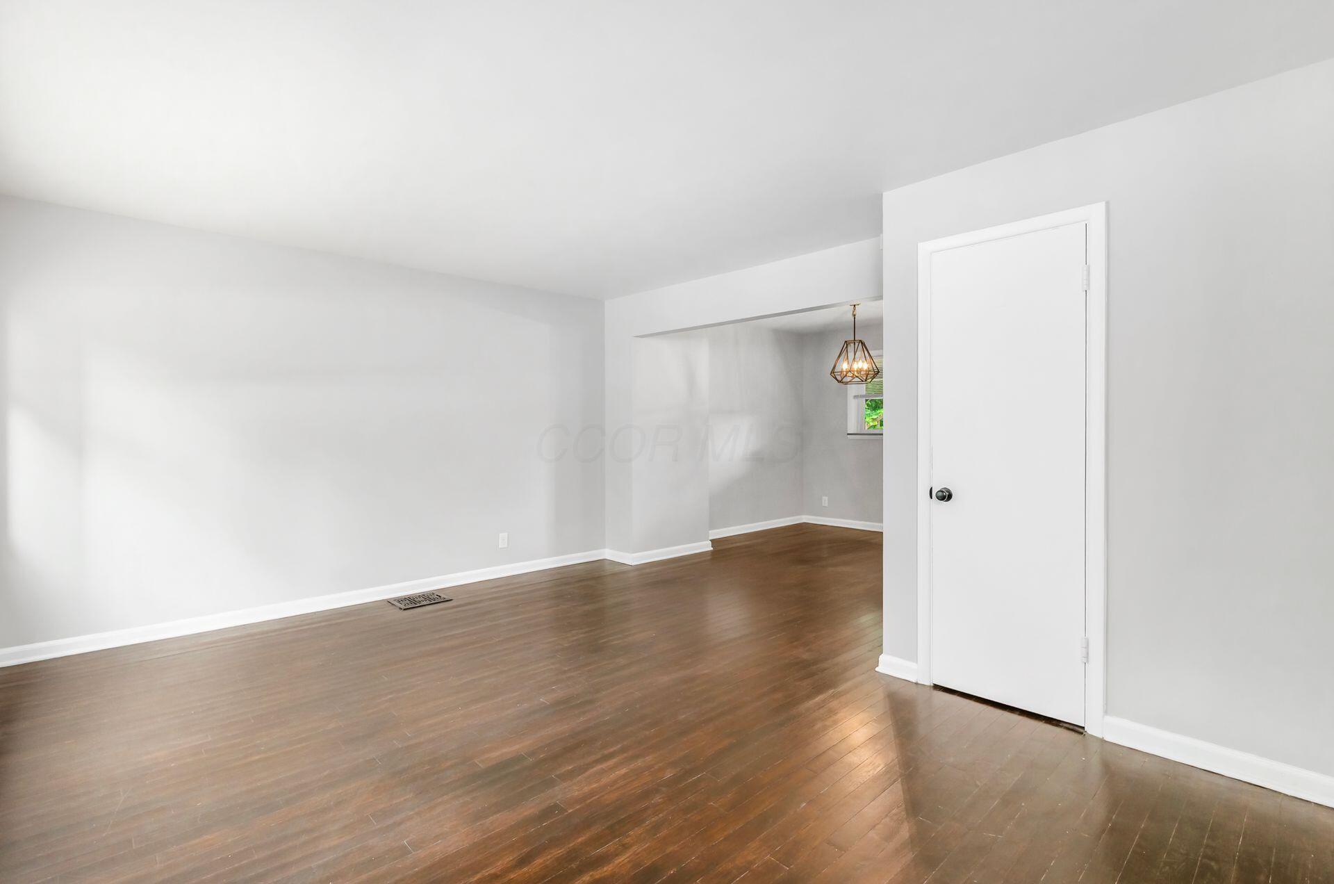 712 Overbrook Drive, 1c Property Photo 5