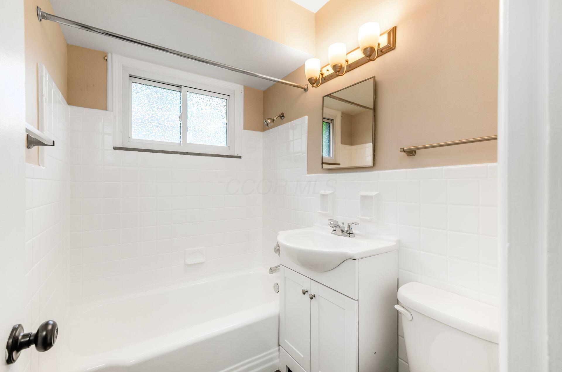 712 Overbrook Drive, 1c Property Photo 22