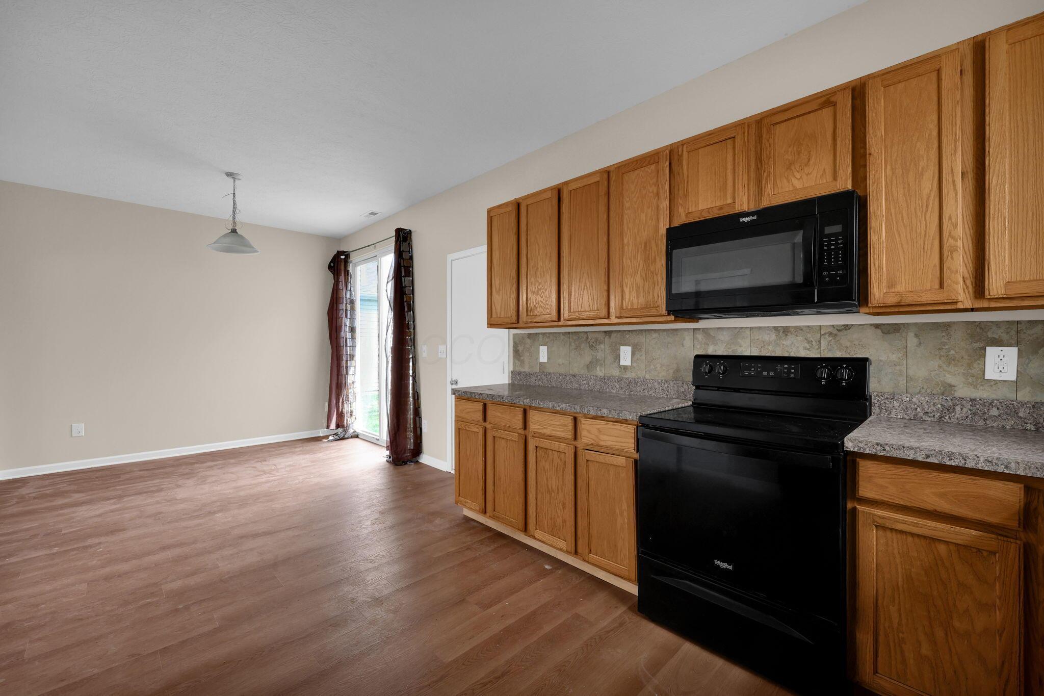 73 Glenridge Drive Property Photo 12