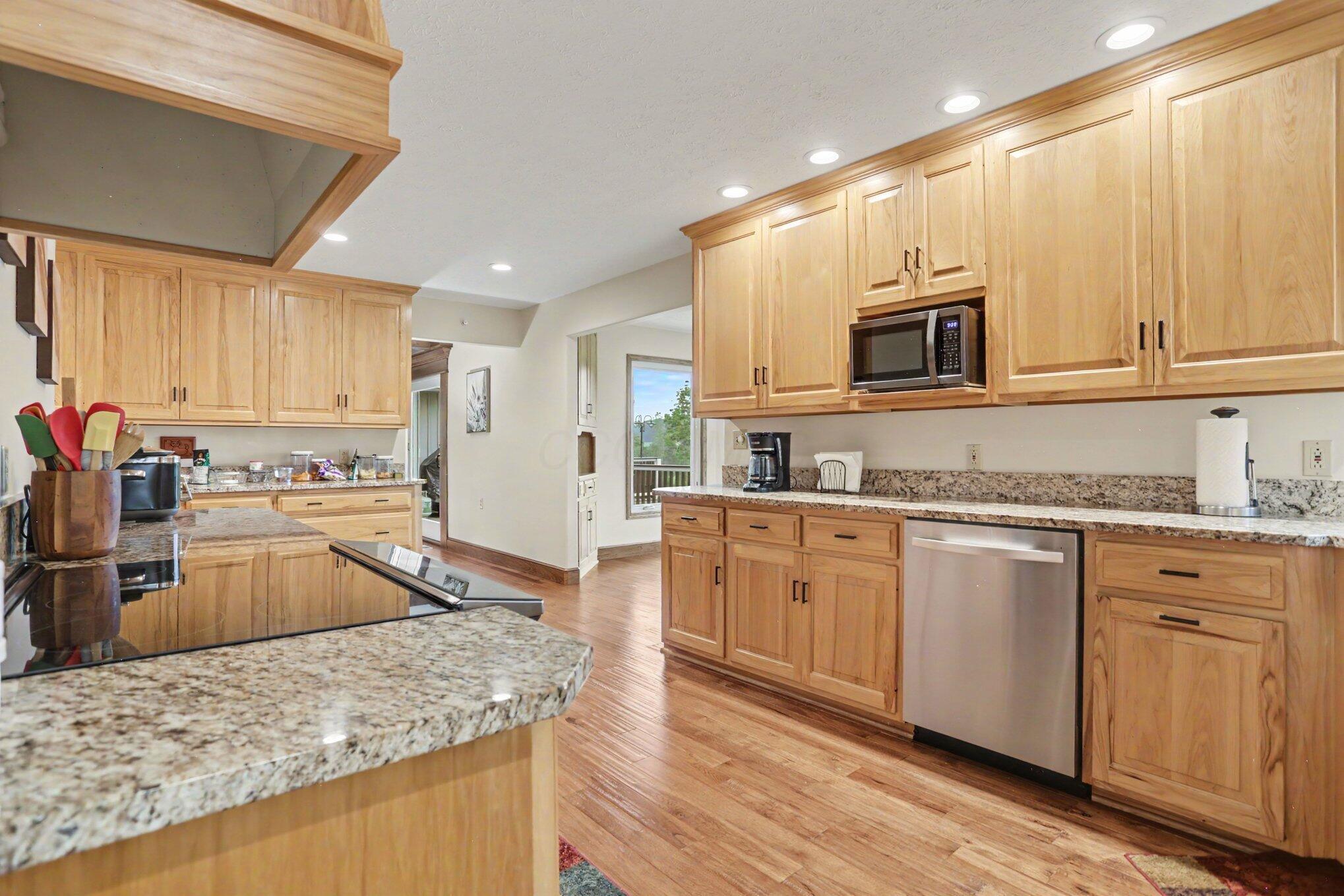922 Fairway Drive Property Photo 18