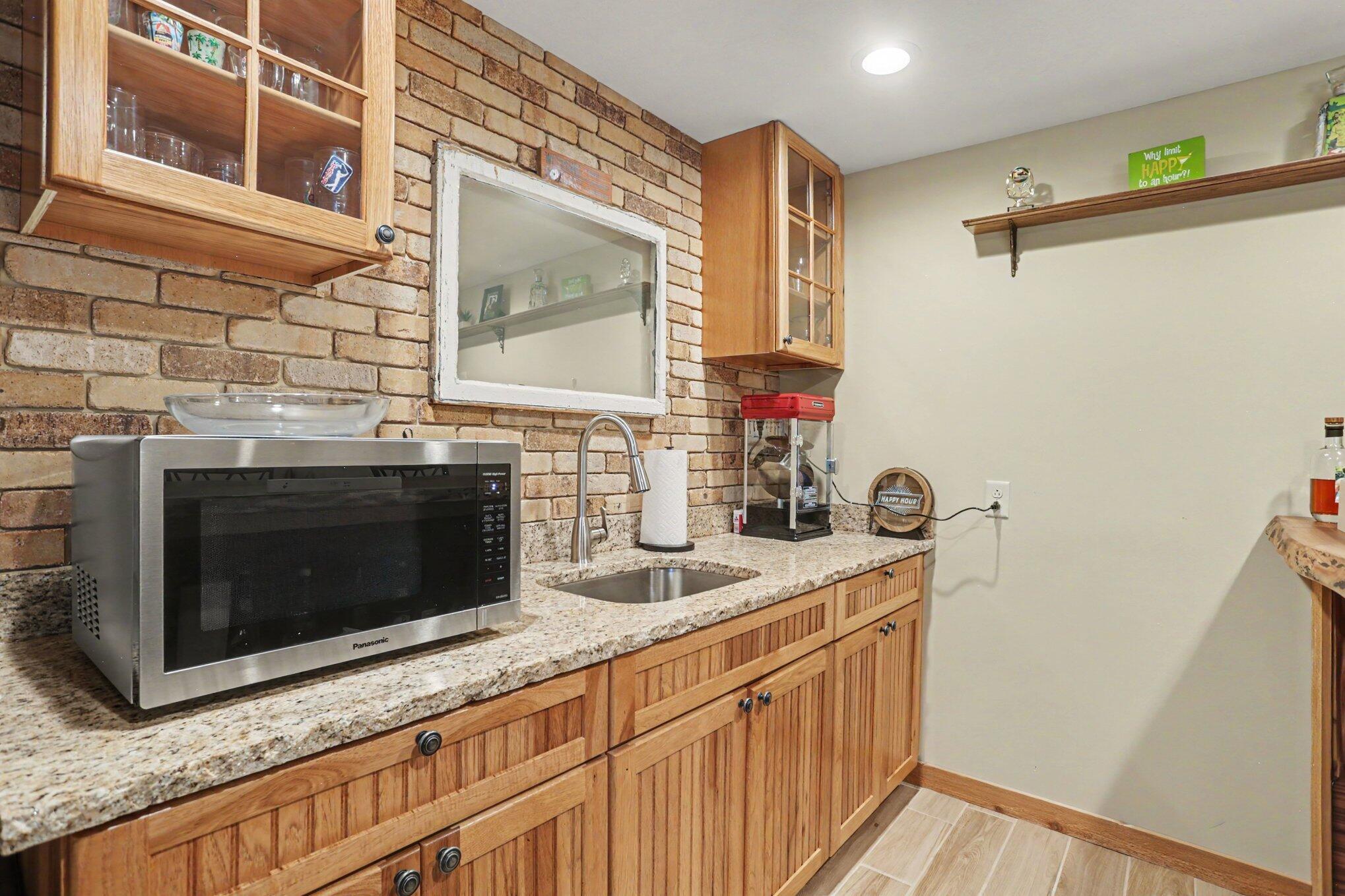 922 Fairway Drive Property Photo 31