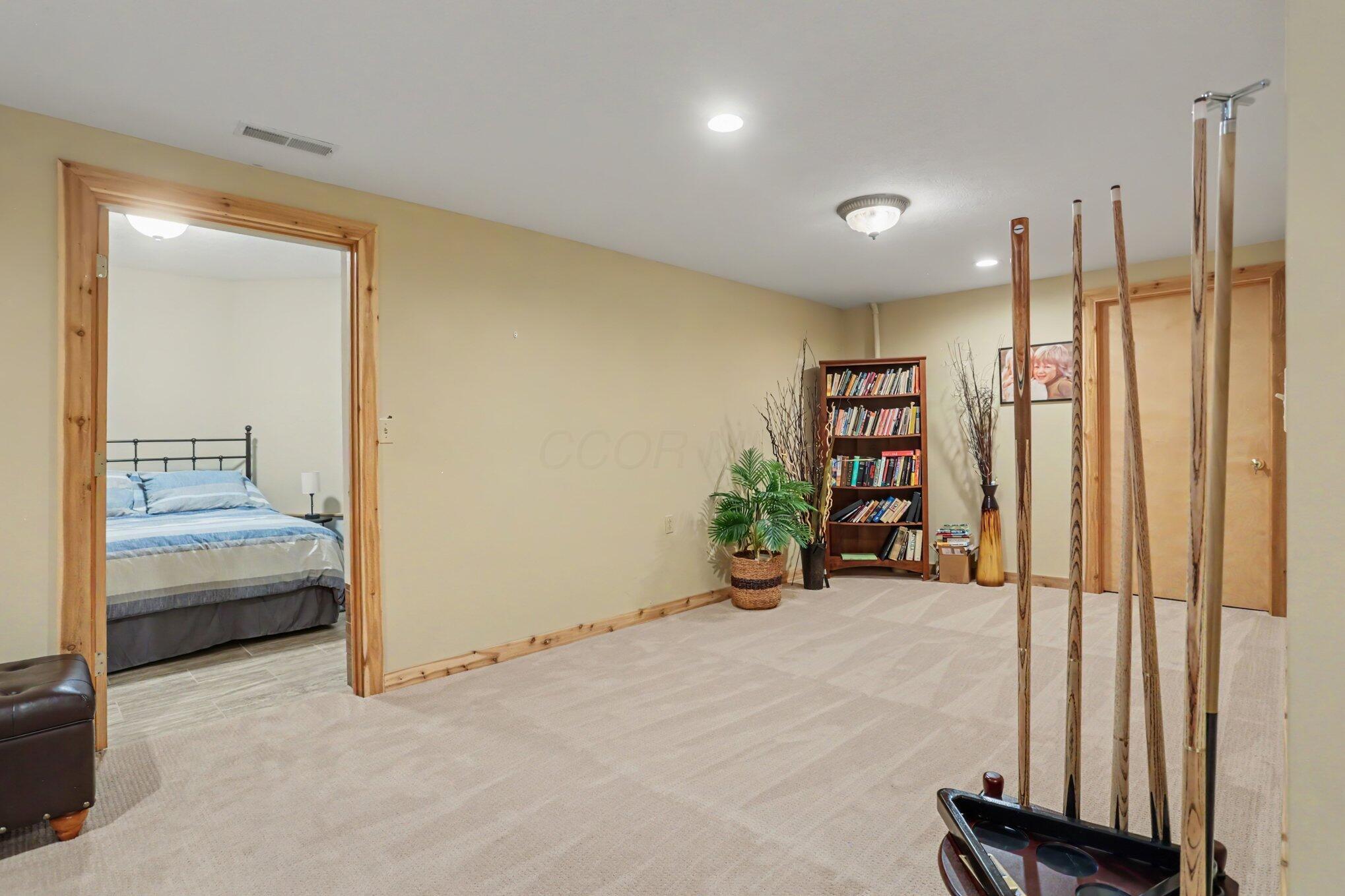 922 Fairway Drive Property Photo 33