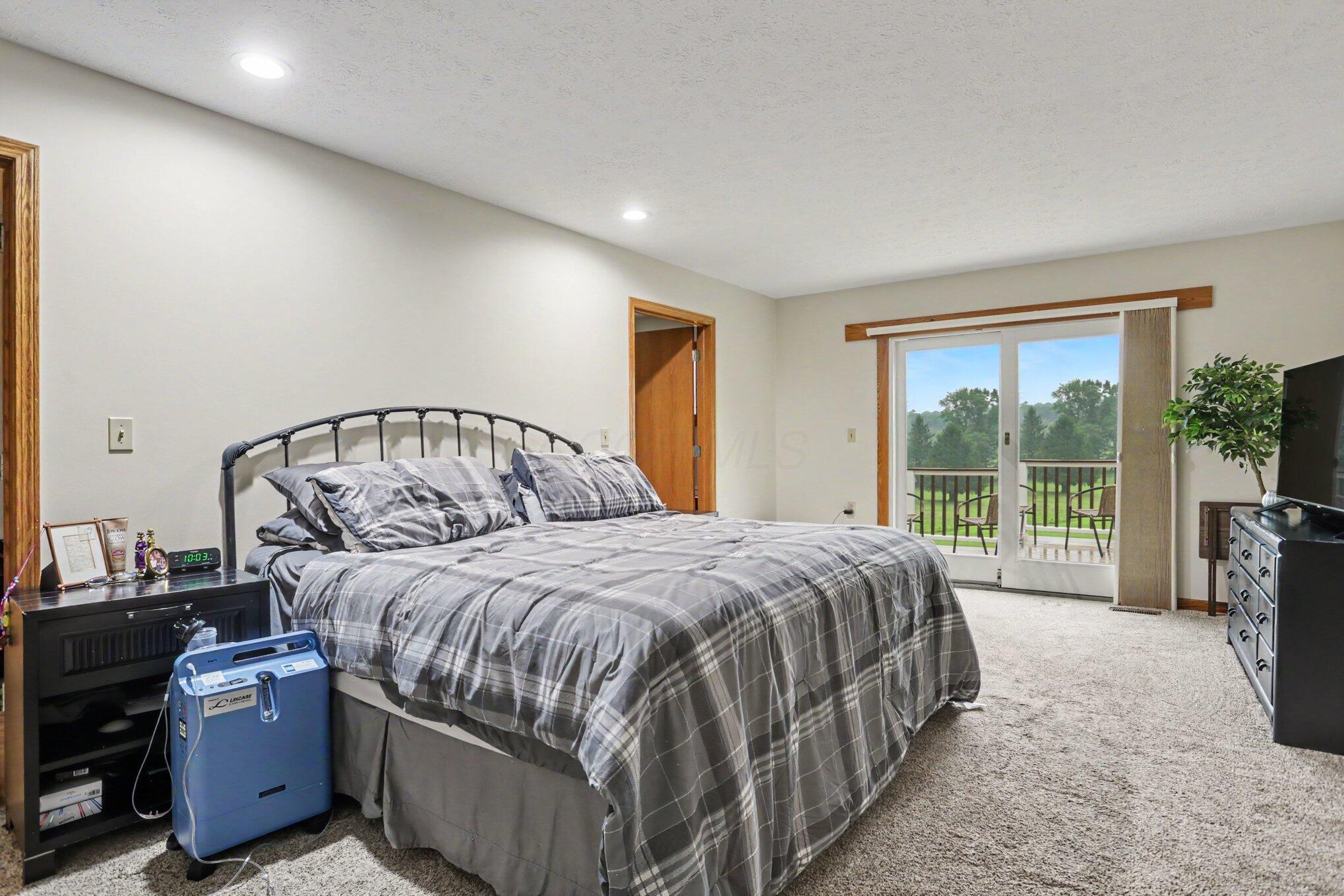 922 Fairway Drive Property Photo 35
