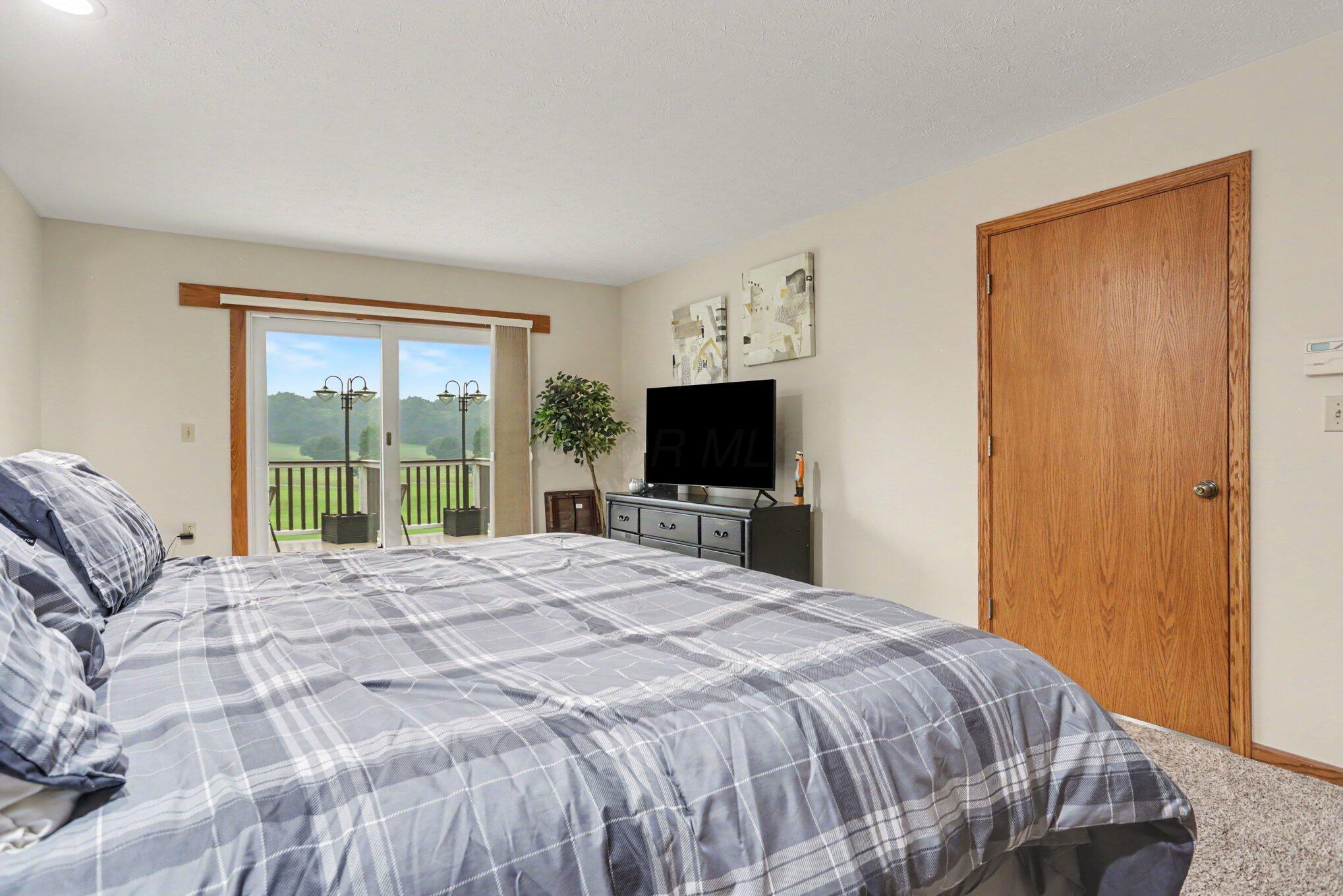922 Fairway Drive Property Photo 37