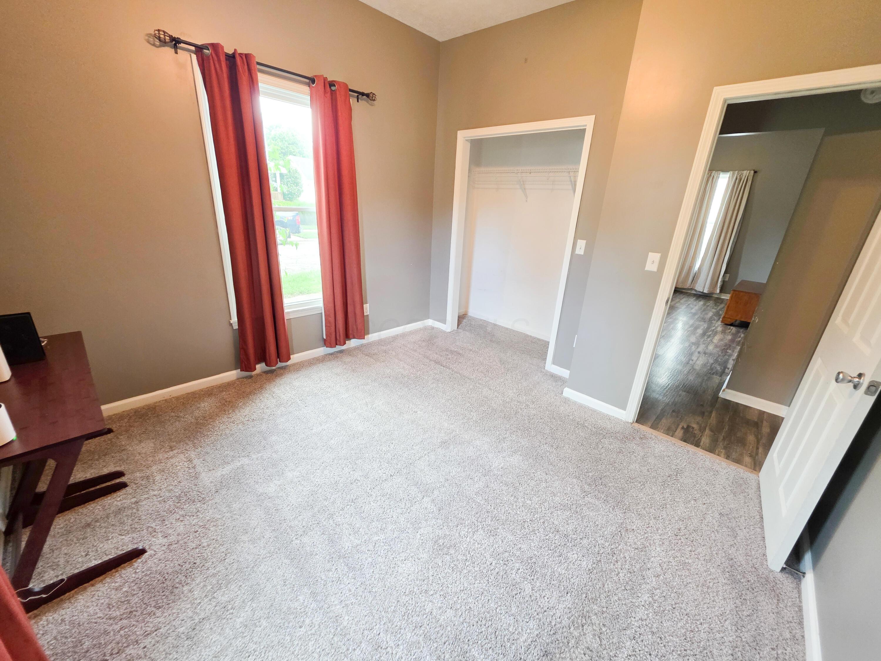 331 Oak Street Property Photo 6