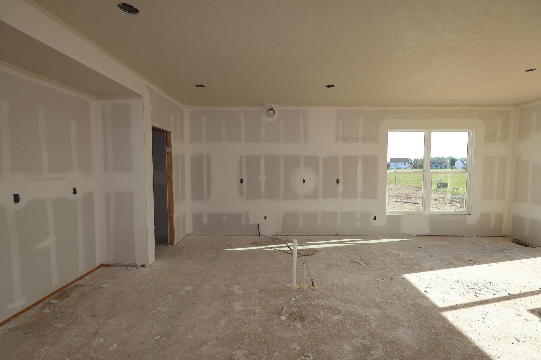 1556 Pieper Lane Property Photo 6