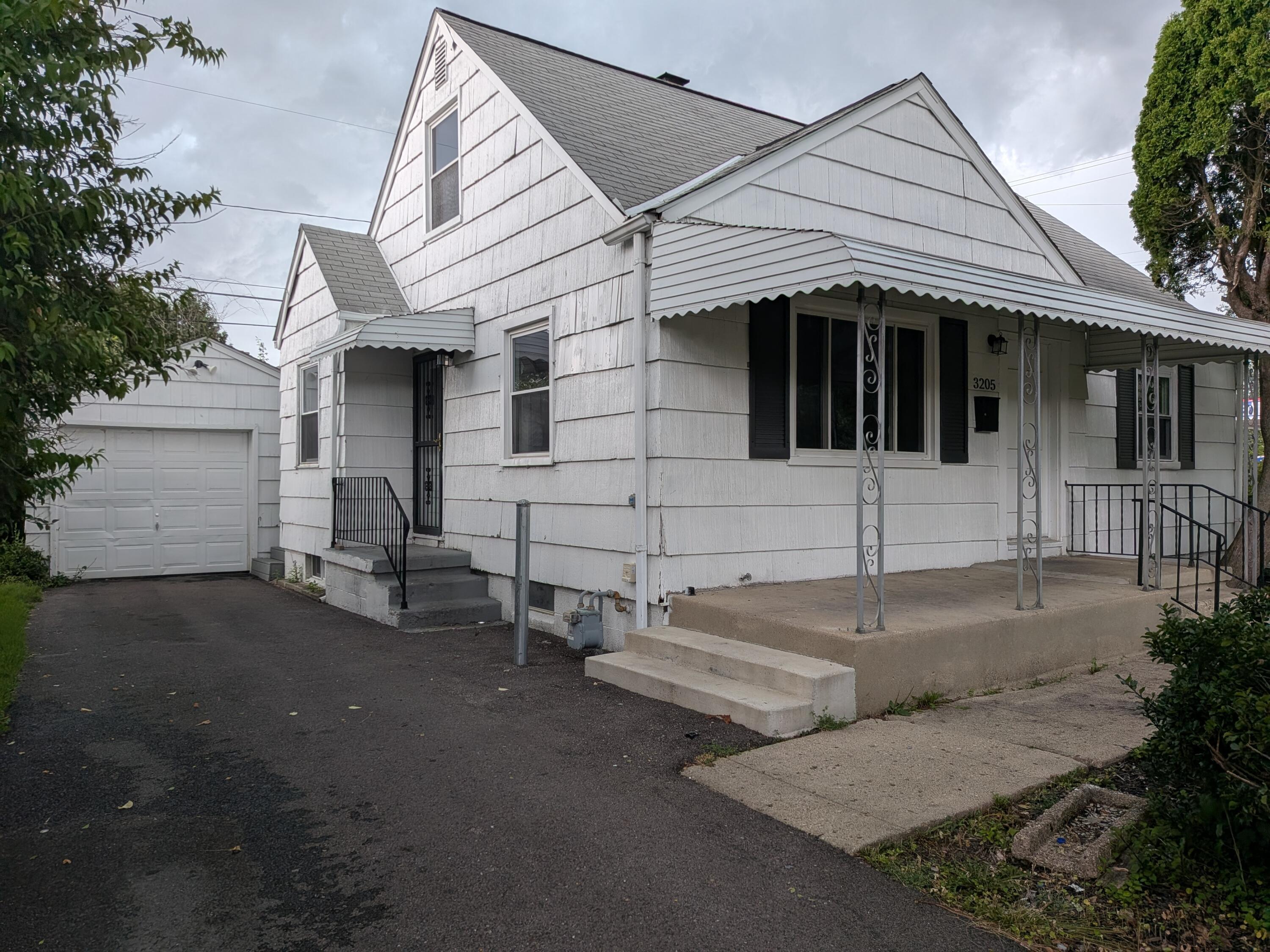 3205 Hamilton Avenue Property Photo 2