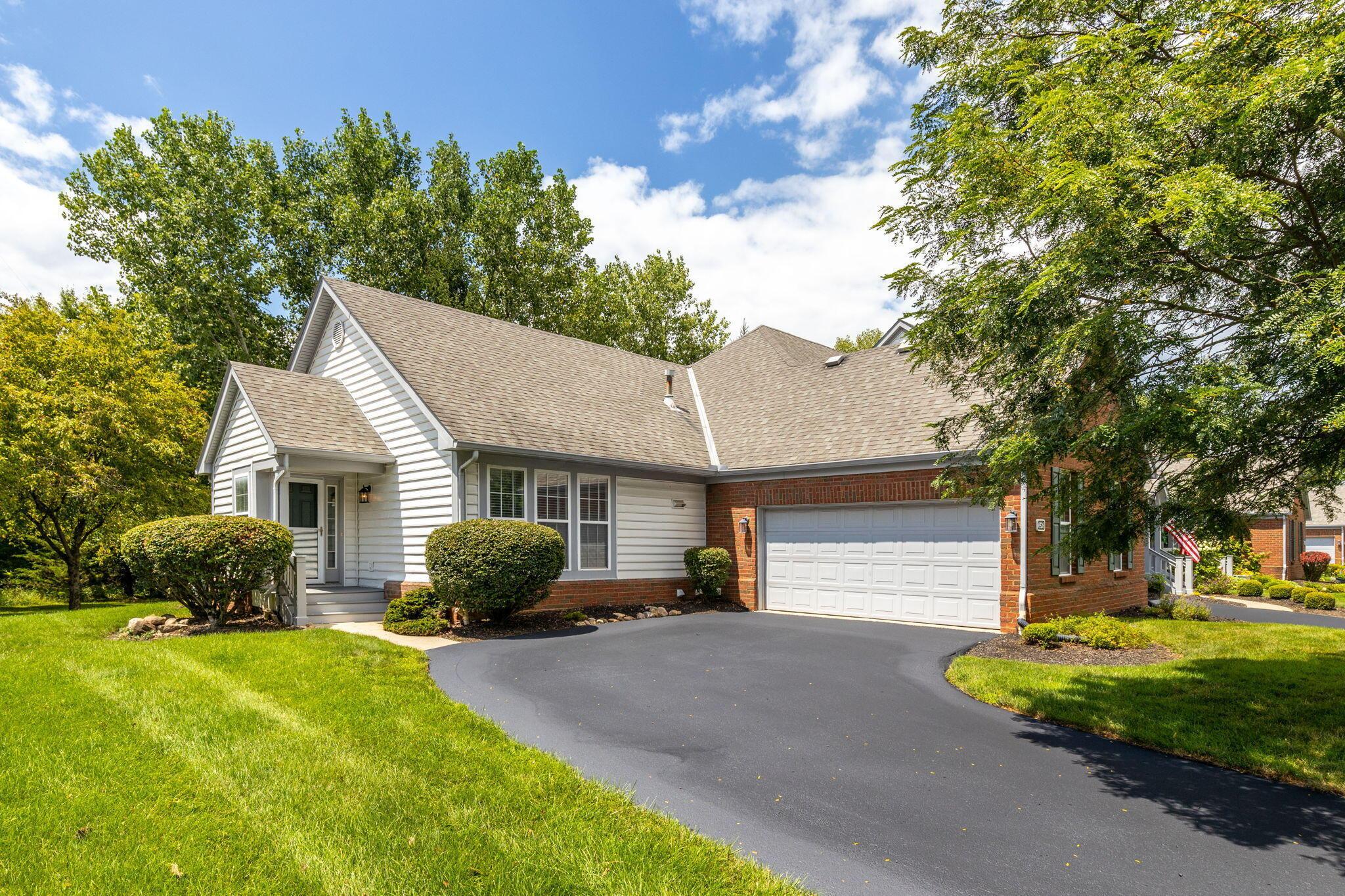 6526 Upper Lake Circle Property Photo 1