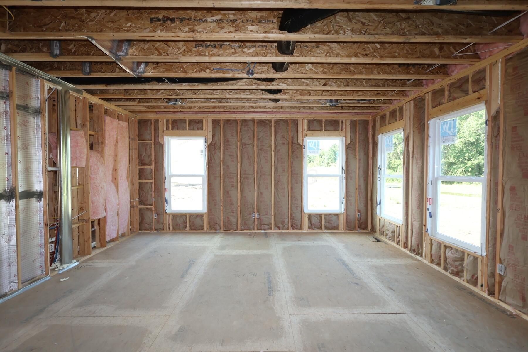 1668 Kenneth Drive Property Photo 3