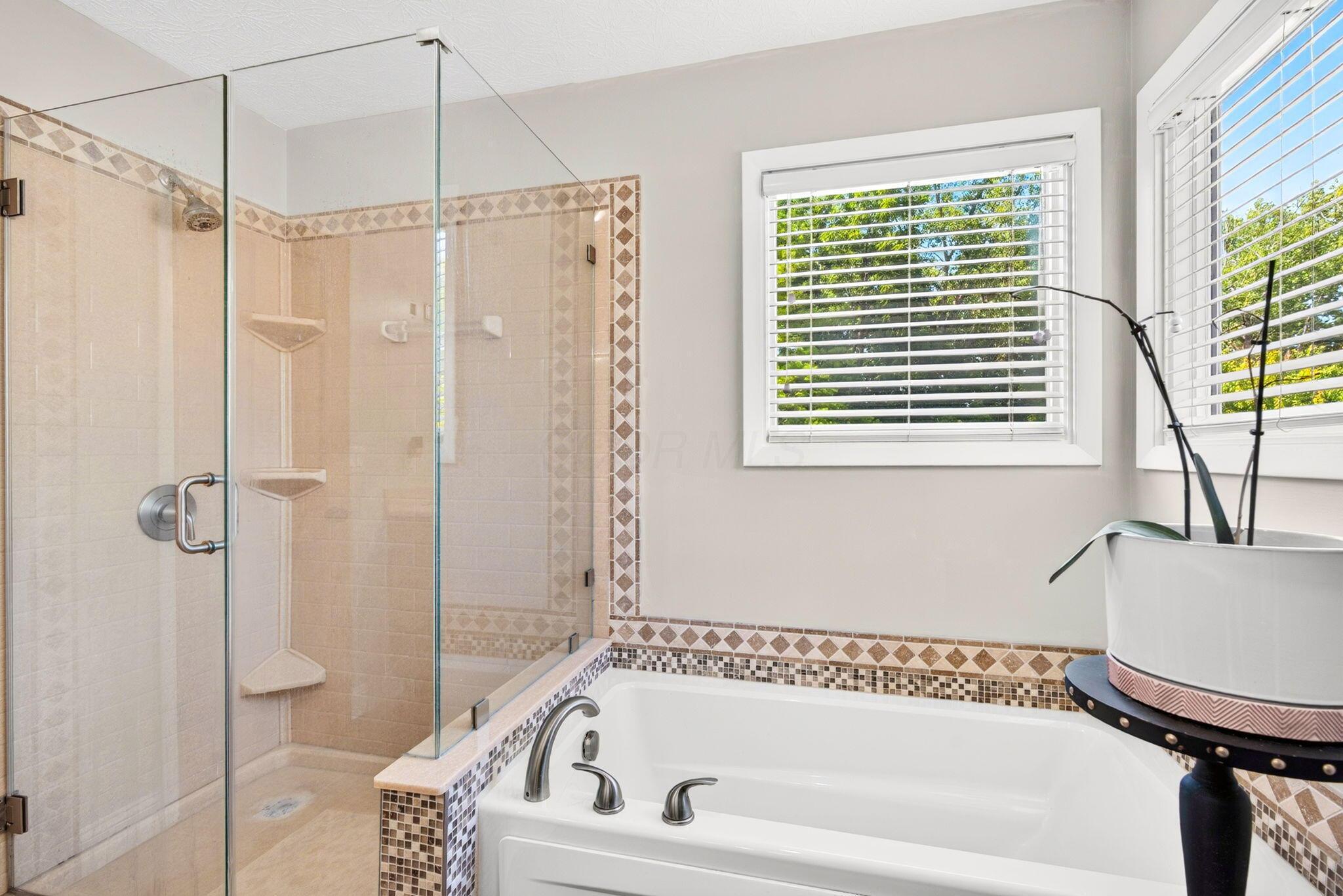 253 Clark Drive Property Photo 28