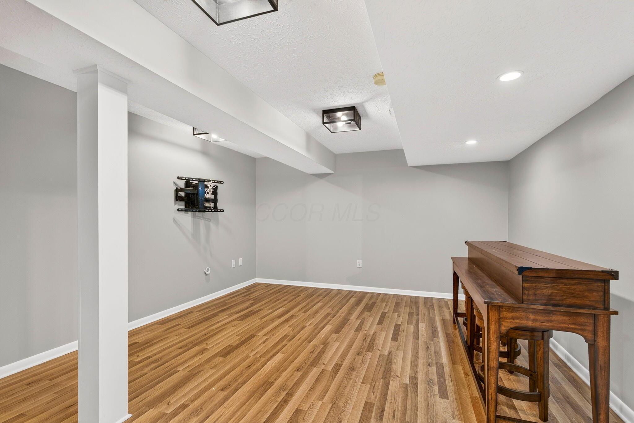 253 Clark Drive Property Photo 41