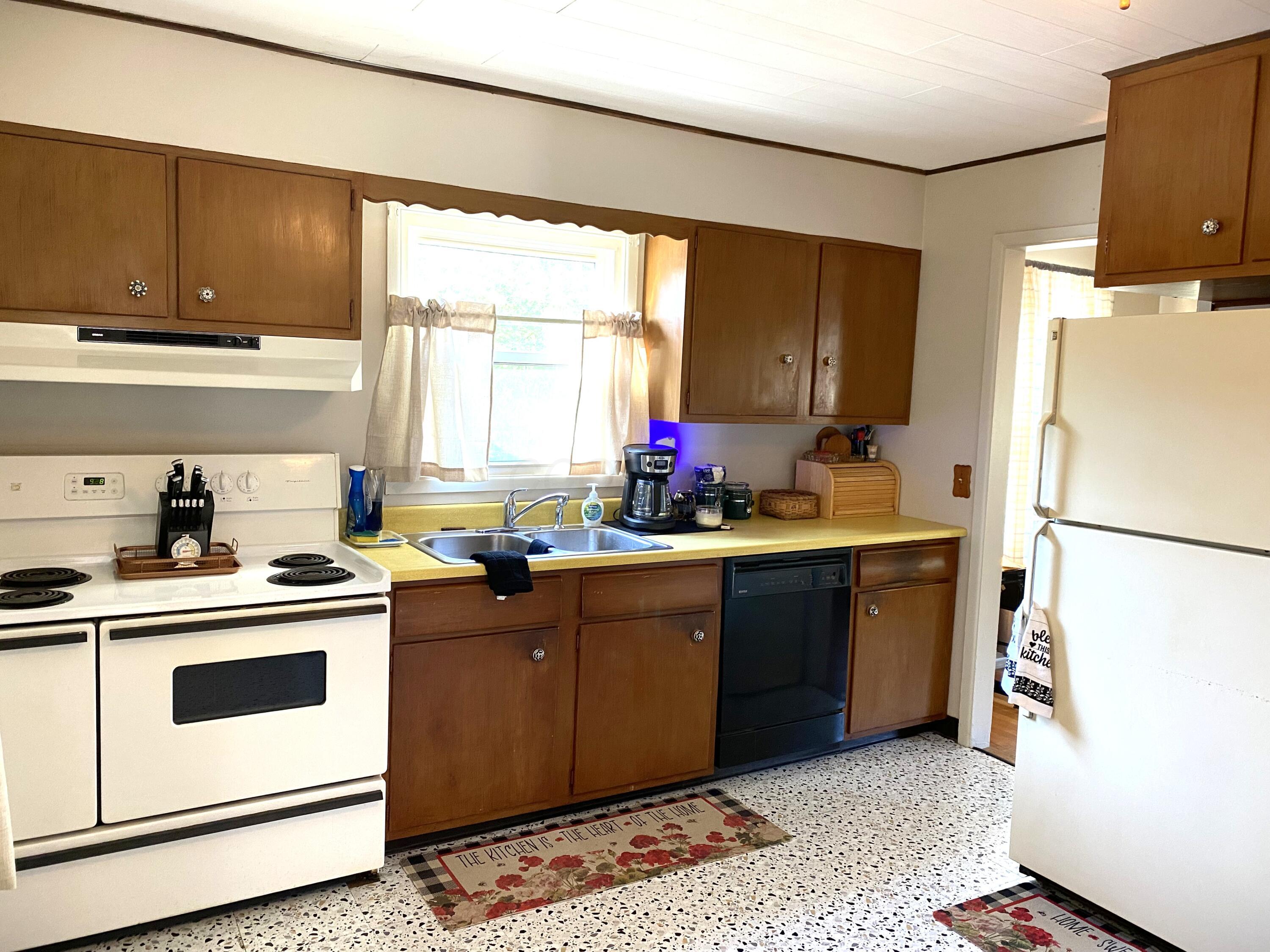 1198 Marble Drive Property Photo 9