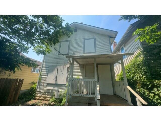 244 S Harris Avenue Property Photo 2