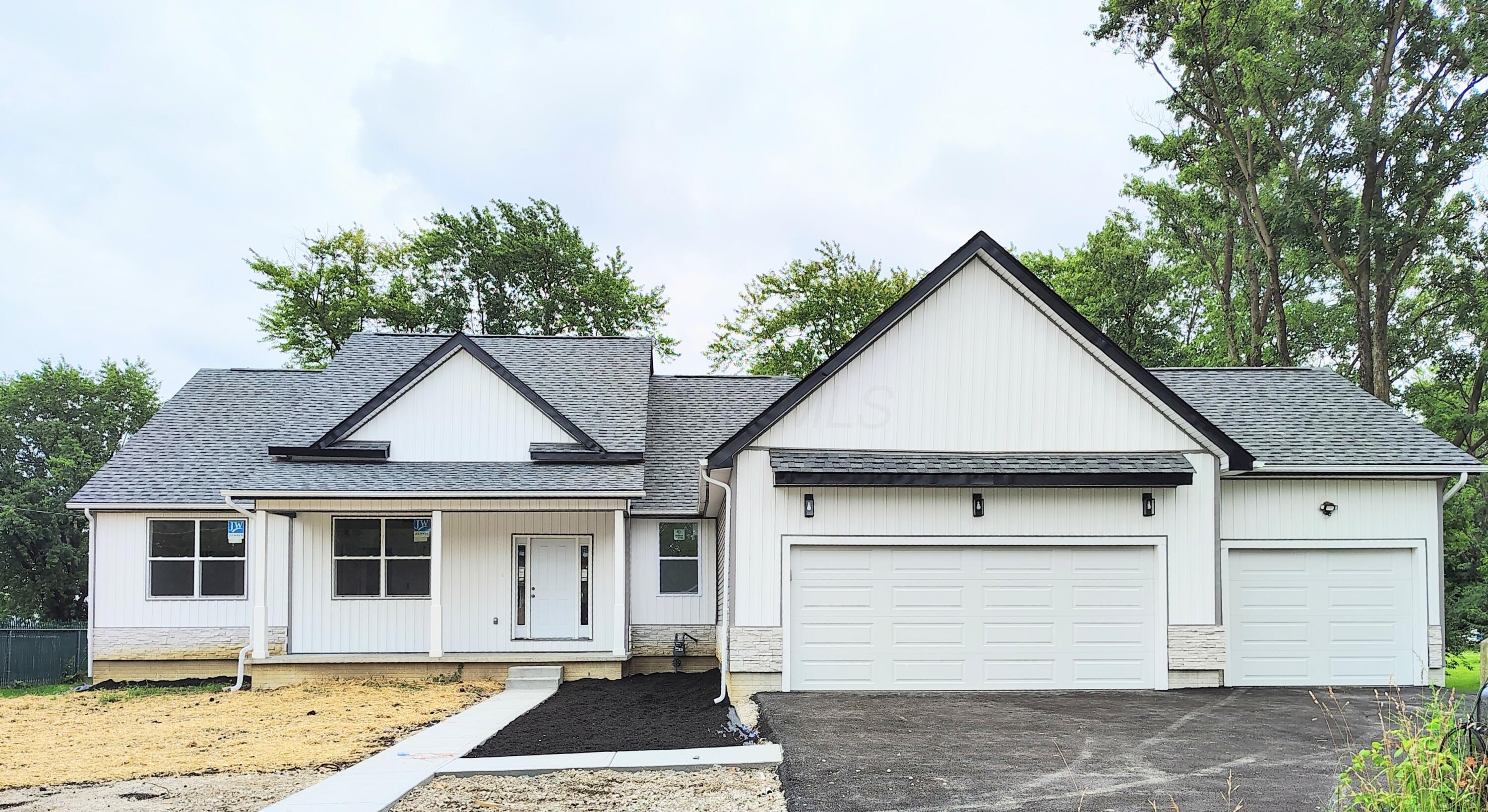 3720 Behm Road Property Photo 1